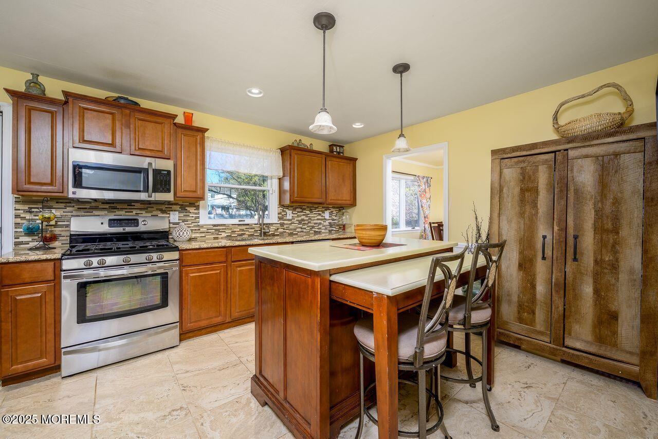 Manalapan, New Jersey, 07726, United States, 4 Bedrooms Bedrooms, ,2 BathroomsBathrooms,Residential,For Sale,1988076