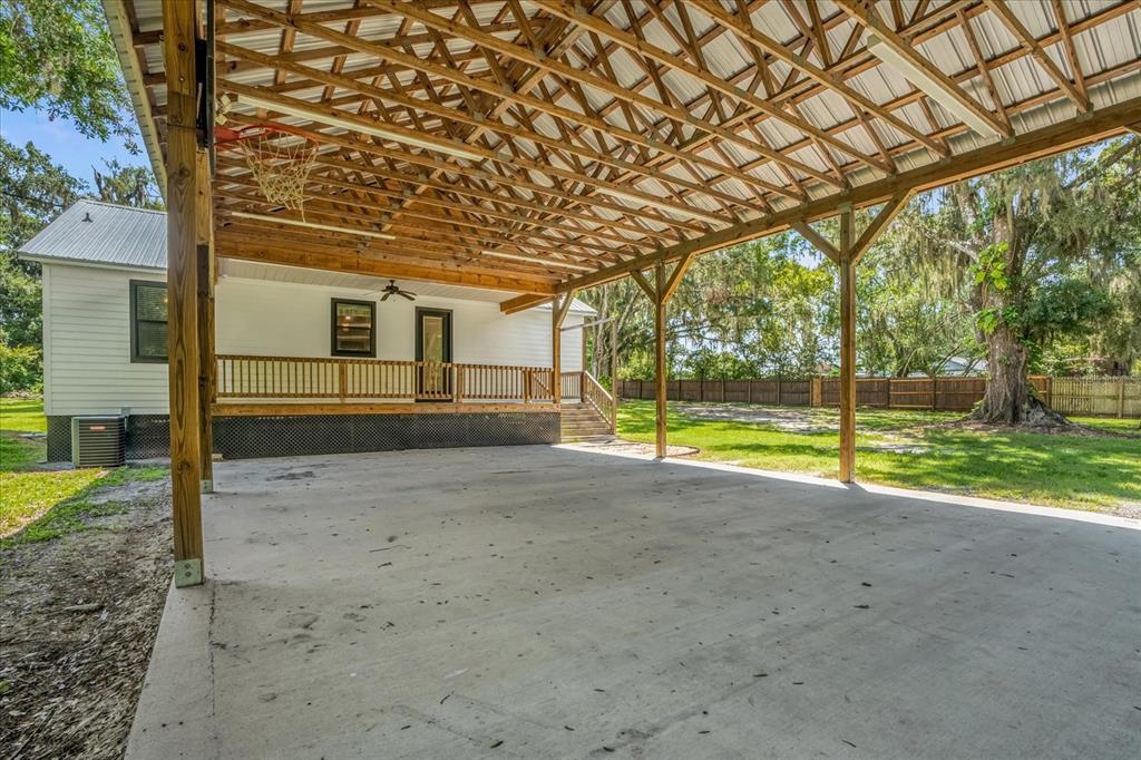Lakeland, Florida, 33809, United States, 3 Bedrooms Bedrooms, ,2 BathroomsBathrooms,Residential,For Sale,1925749