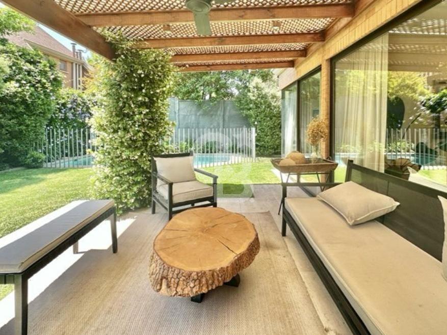 Lo Barnechea, Chile, 6 Bedrooms Bedrooms, ,5 BathroomsBathrooms,Residential,For Sale,1998928