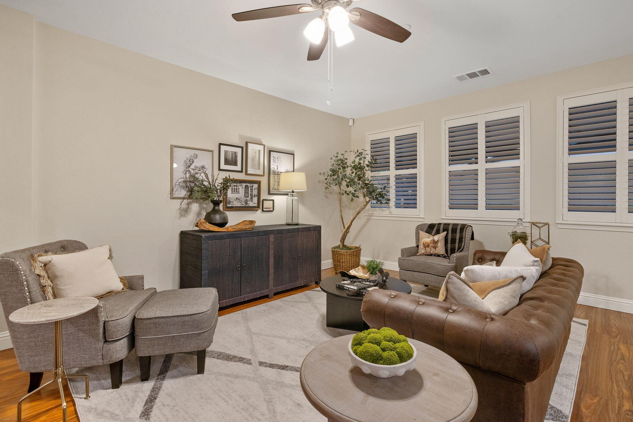 Visalia, California, 93277, United States, 3 Bedrooms Bedrooms, ,2 BathroomsBathrooms,Residential,For Sale,1937034