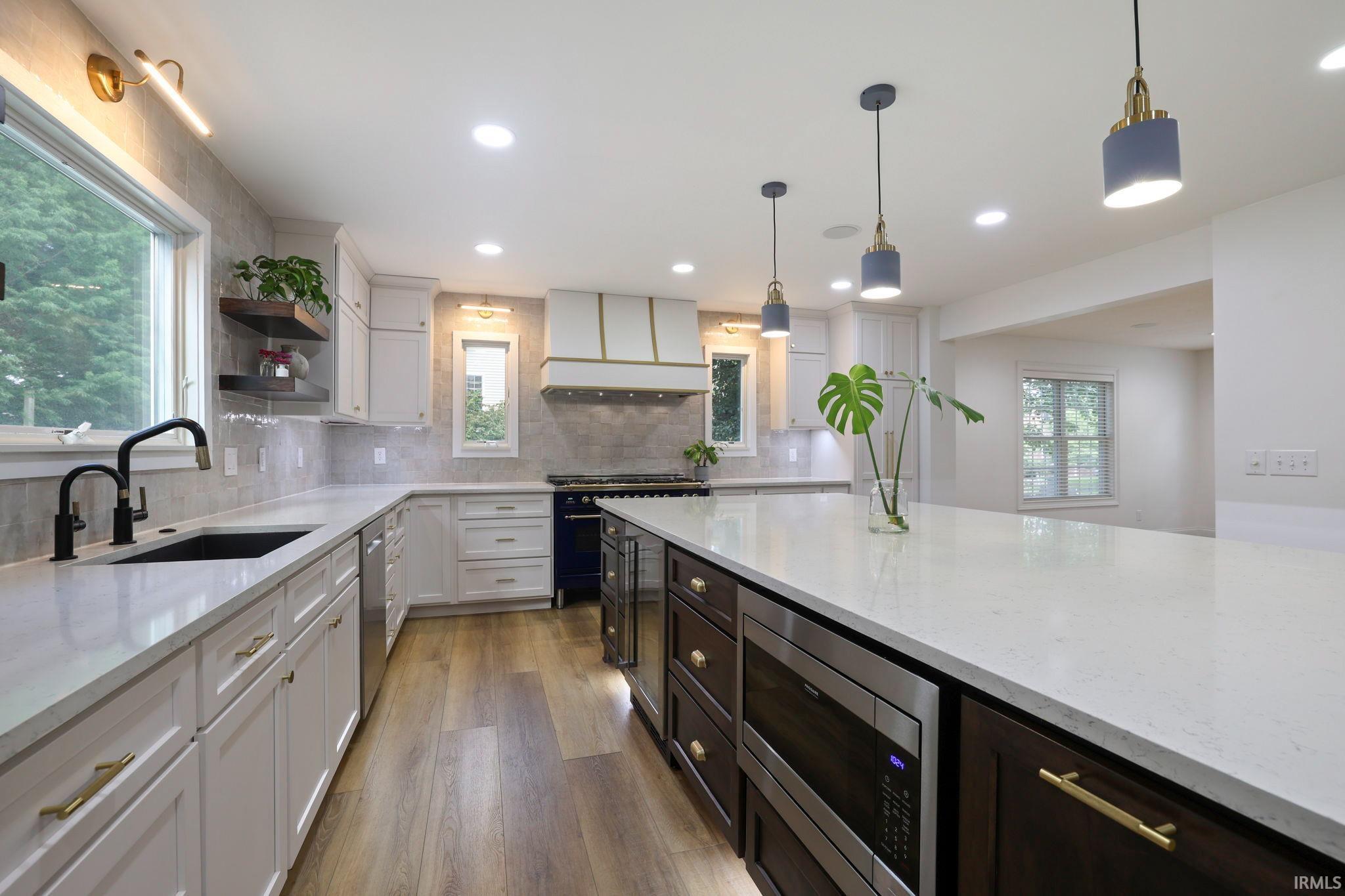 Bloomington, Indiana, 47401, United States, 4 Bedrooms Bedrooms, ,4 BathroomsBathrooms,Residential,For Sale,1943919