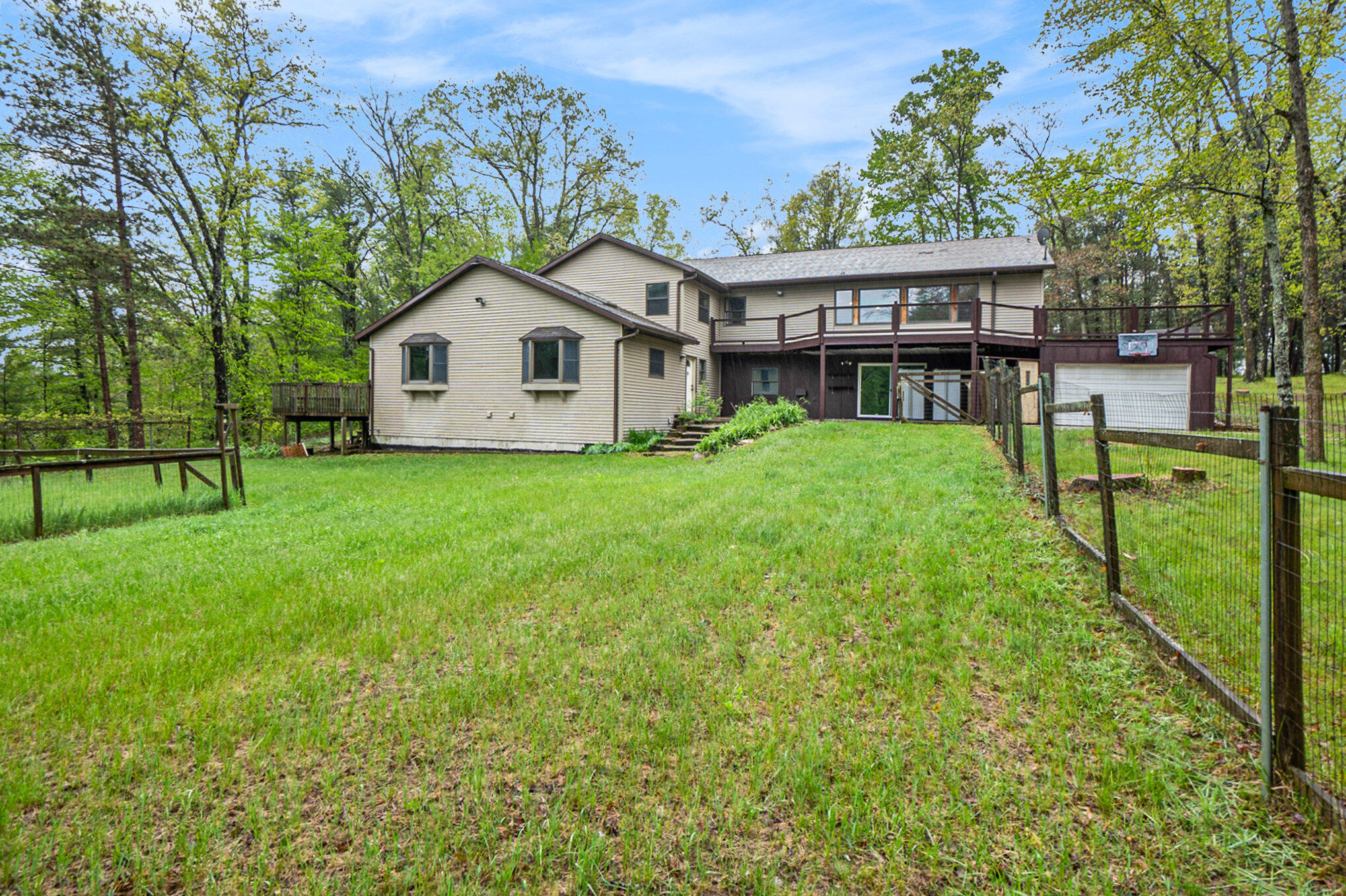 White Cloud, Michigan, 49349, United States, 5 Bedrooms Bedrooms, ,4 BathroomsBathrooms,Residential,For Sale,1807044