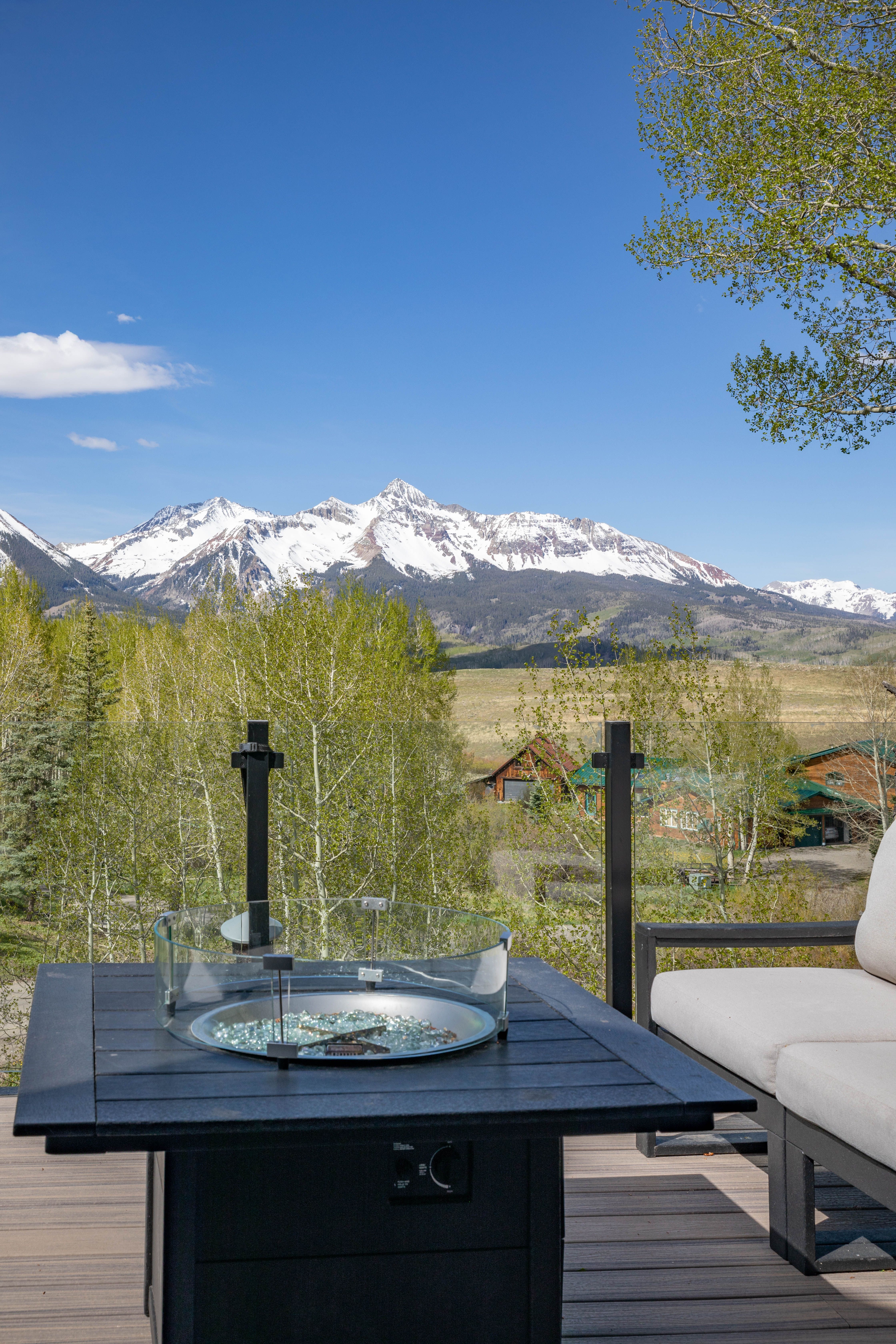  Secluded 4 Bed / 4 Bath Telluride Property - 物件實景