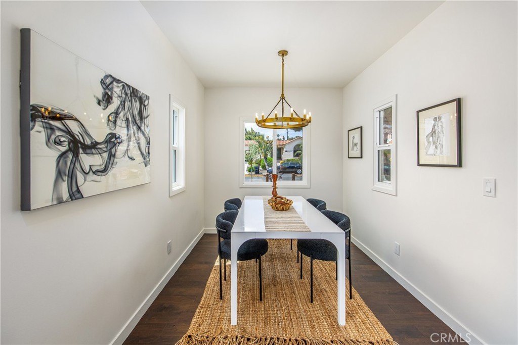 Los Angeles, California, 90043, United States, 3 Bedrooms Bedrooms, ,2 BathroomsBathrooms,Residential,For Sale,1933767