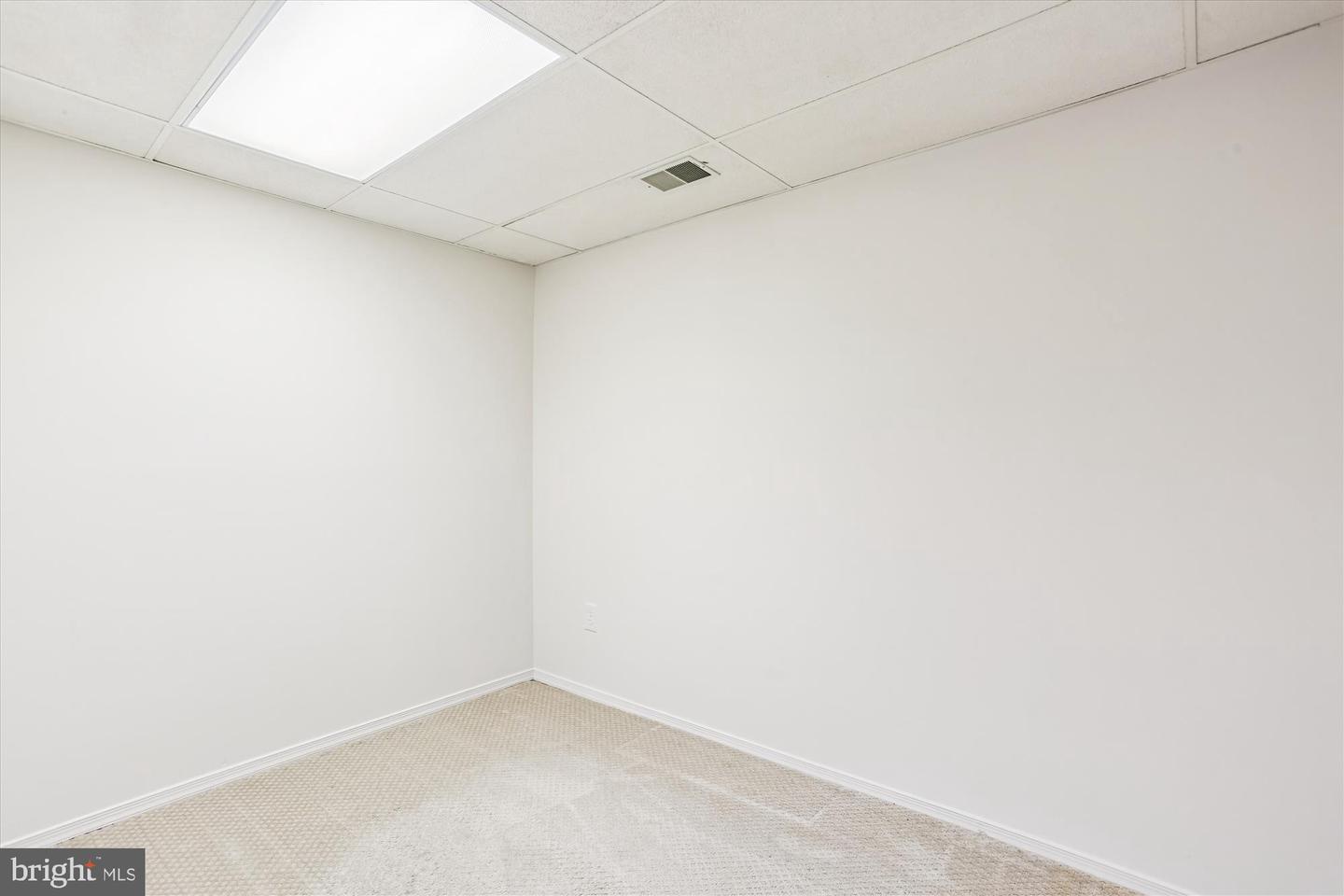 Gaithersburg, Maryland, 20878, United States, 3 Bedrooms Bedrooms, ,4 BathroomsBathrooms,Residential,For Sale,1995929