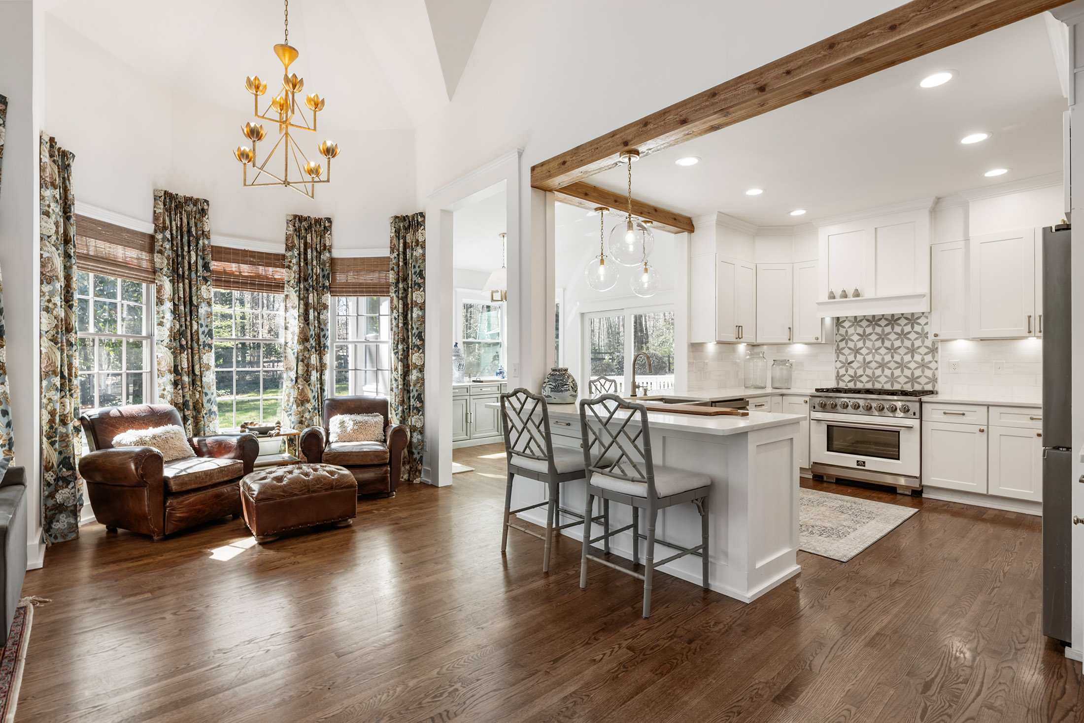  Charming Home Offers the Perfect Blend of Charm, Function, and Location - 物件實景