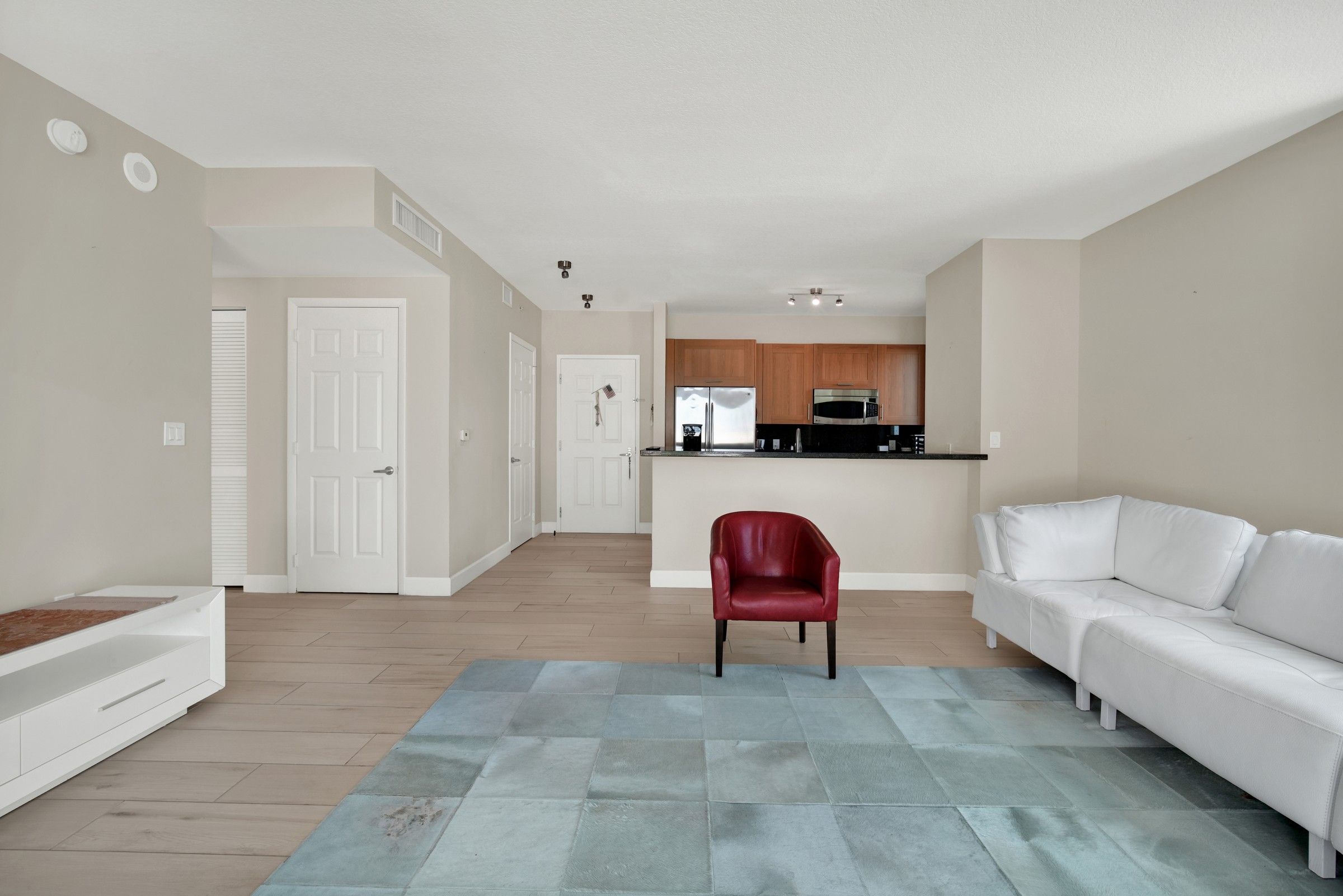  1300 Ponce De Leon Blvd, Coral Gables, FL, 33134 - 物件實景
