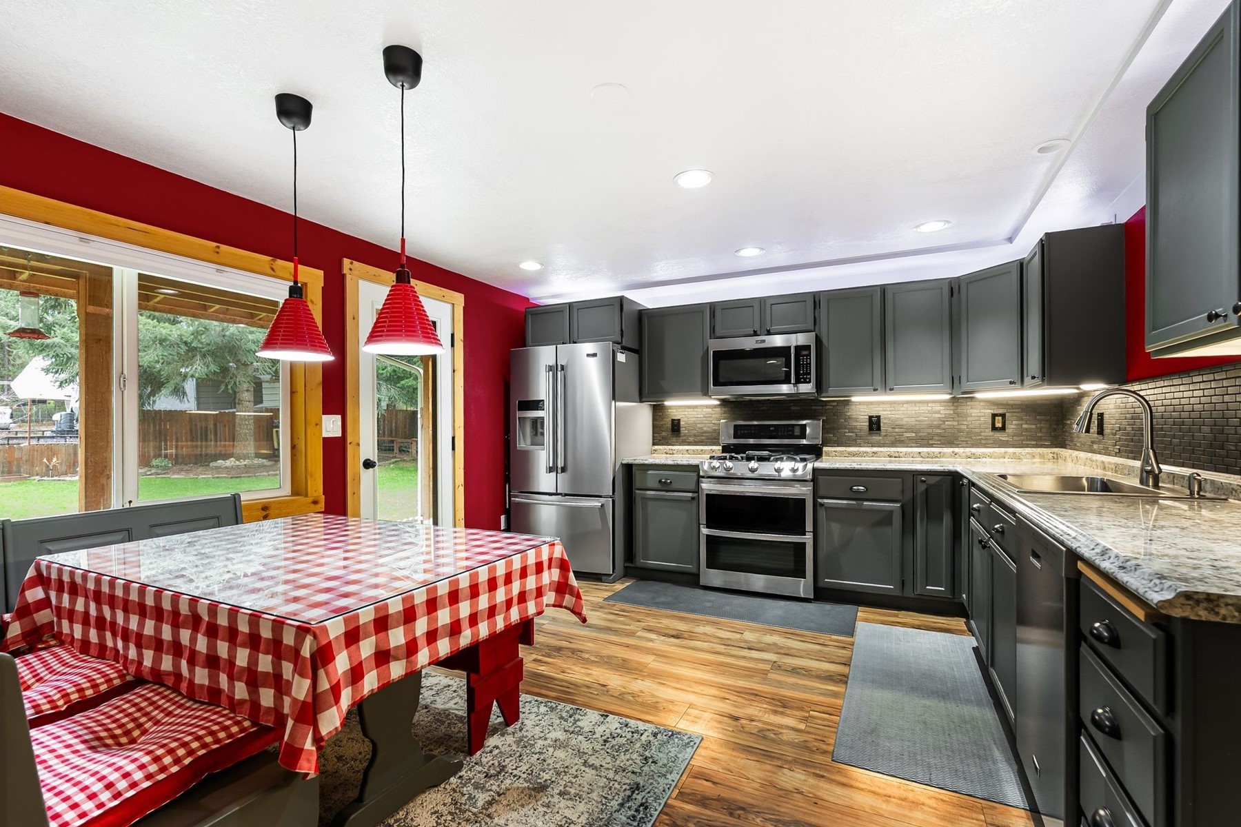  Sagle Multi-Generational - 物件實景