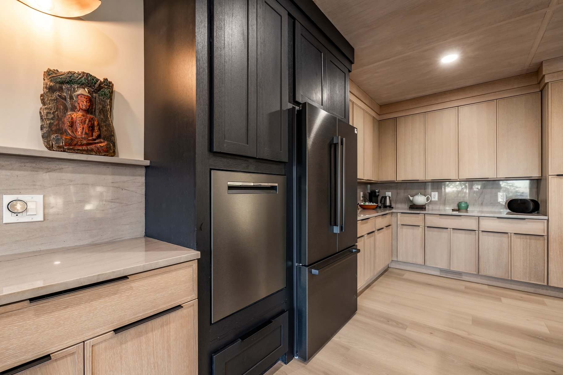  Fully Remodeled Entertainer