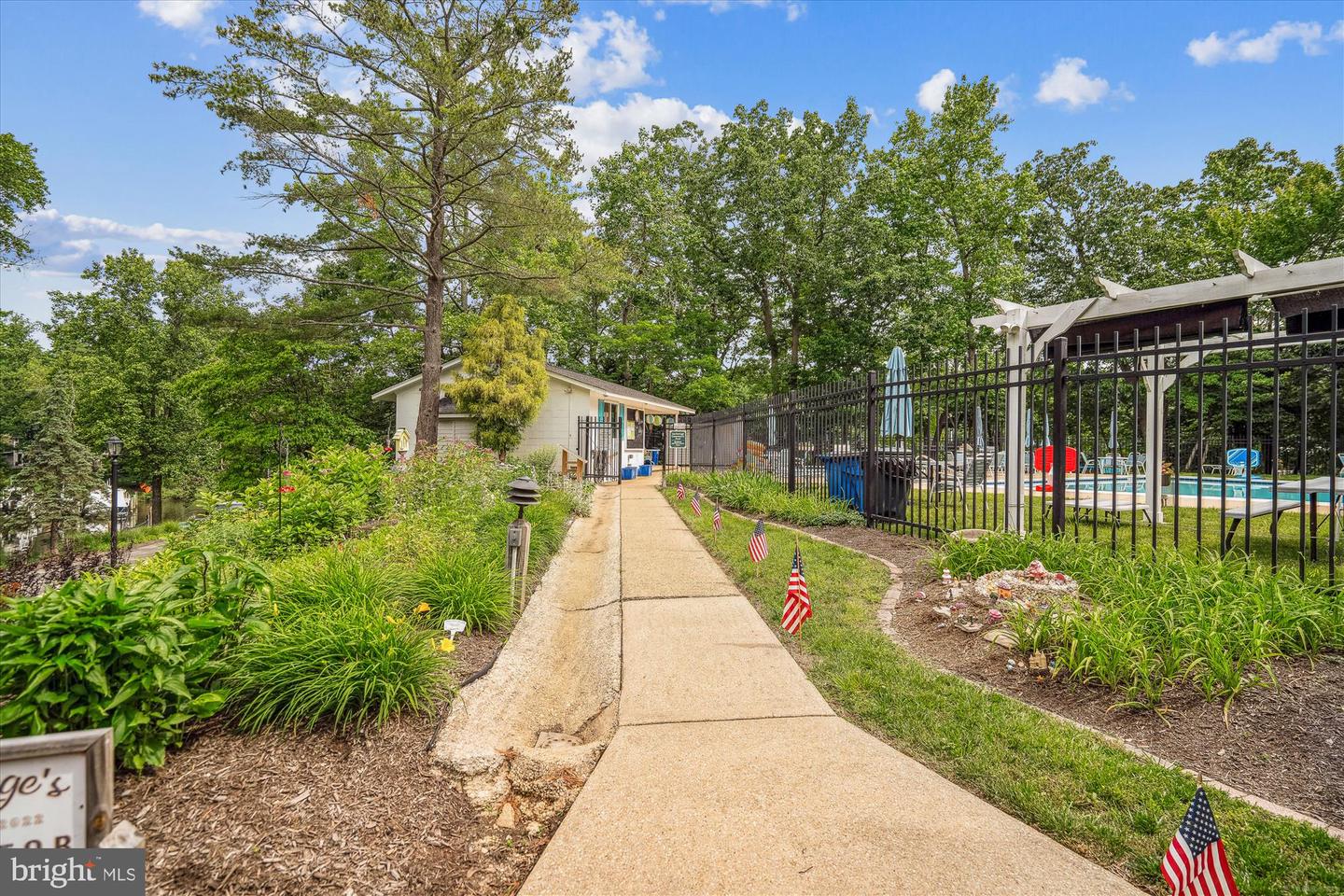 Annapolis, Maryland, 21403, United States, 5 Bedrooms Bedrooms, ,3 BathroomsBathrooms,Residential,For Sale,1839028