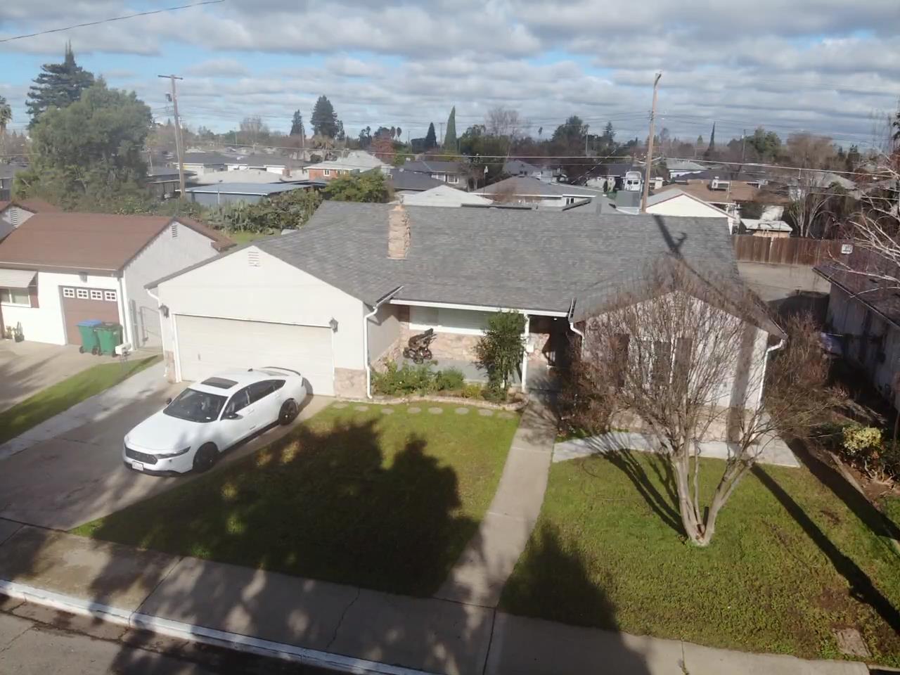 Lodi, California, 95240, United States, 3 Bedrooms Bedrooms, ,2 BathroomsBathrooms,Residential,For Sale,2009722