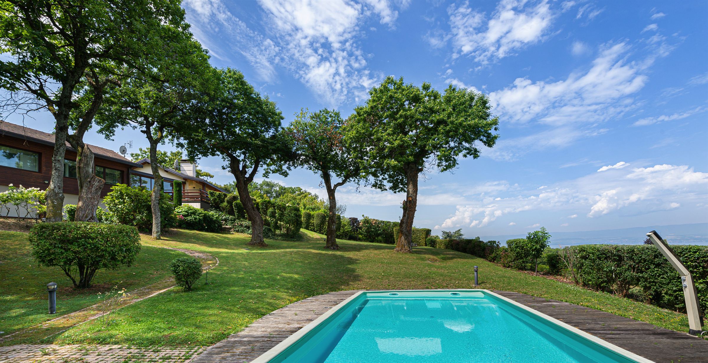  For sale SUPERB ARCHITECT VILLA WITH PANORAMIC LAKE VIEW - 物件實景