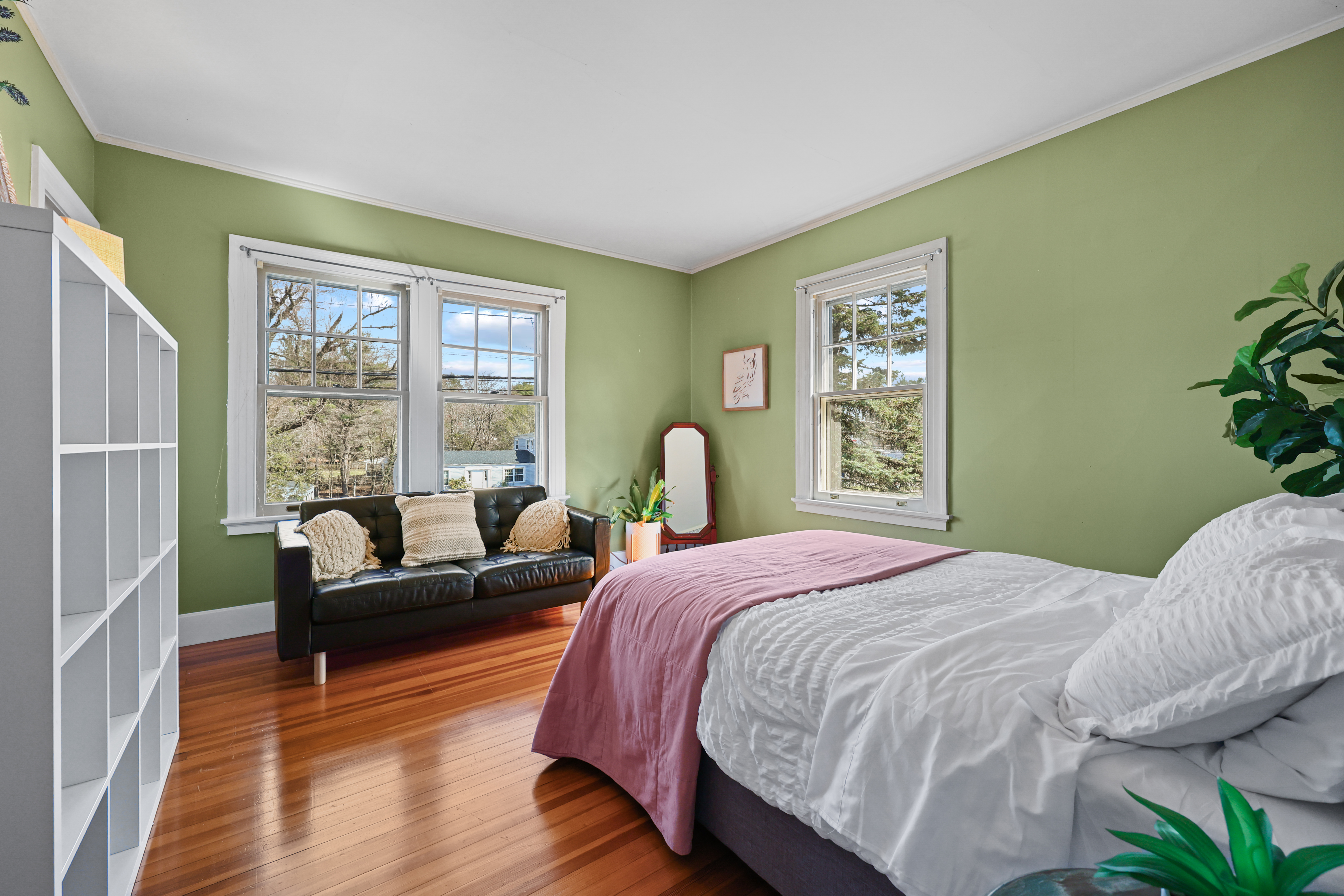  1720 Whitney Avenue - 物件實景