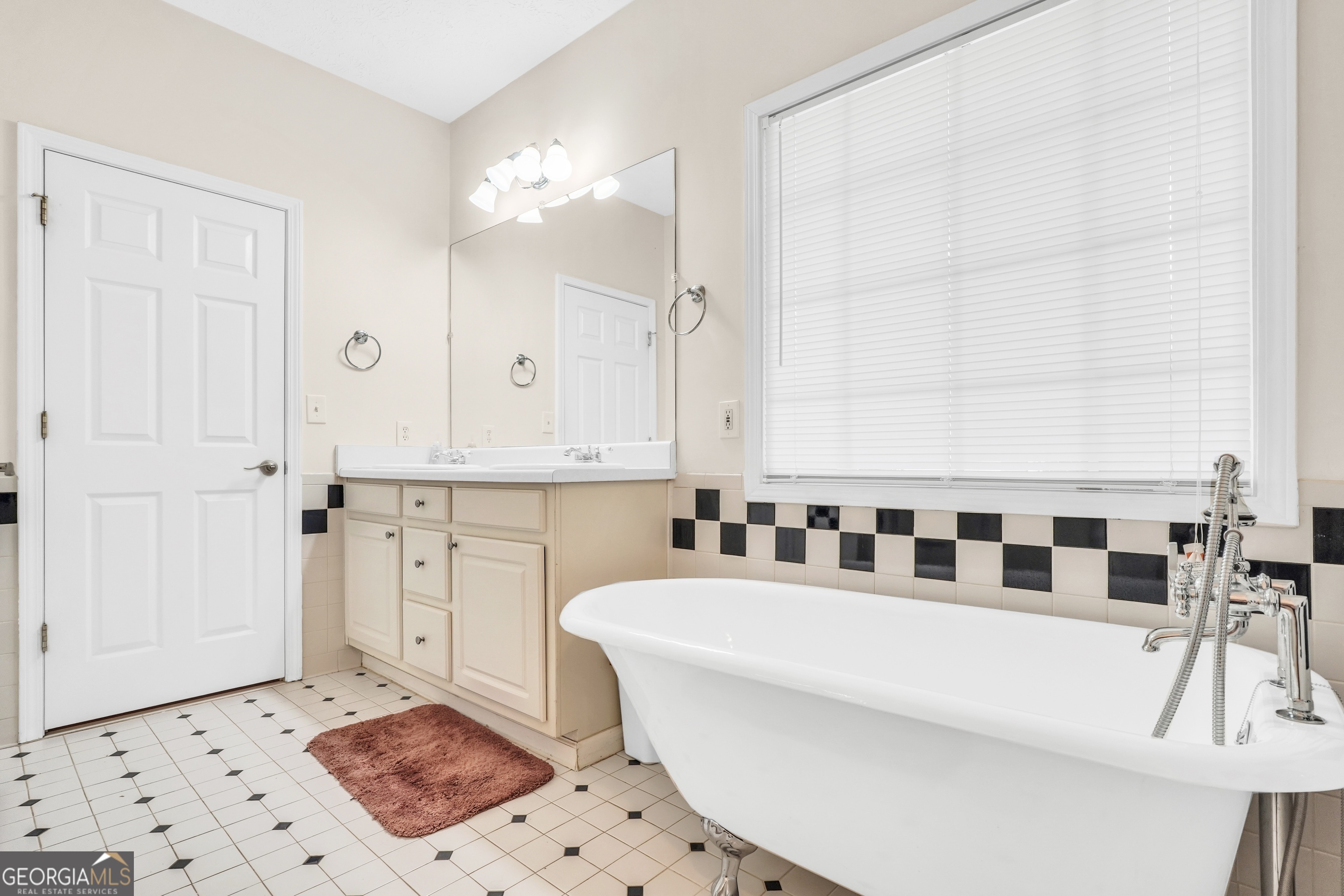 Locust Grove, Georgia, 30248, United States, 3 Bedrooms Bedrooms, ,3 BathroomsBathrooms,Residential,For Sale,1947869