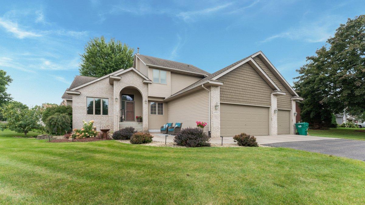 Ramsey, Minnesota, 55303, United States, 5 Bedrooms Bedrooms, ,4 BathroomsBathrooms,Residential,For Sale,1940485