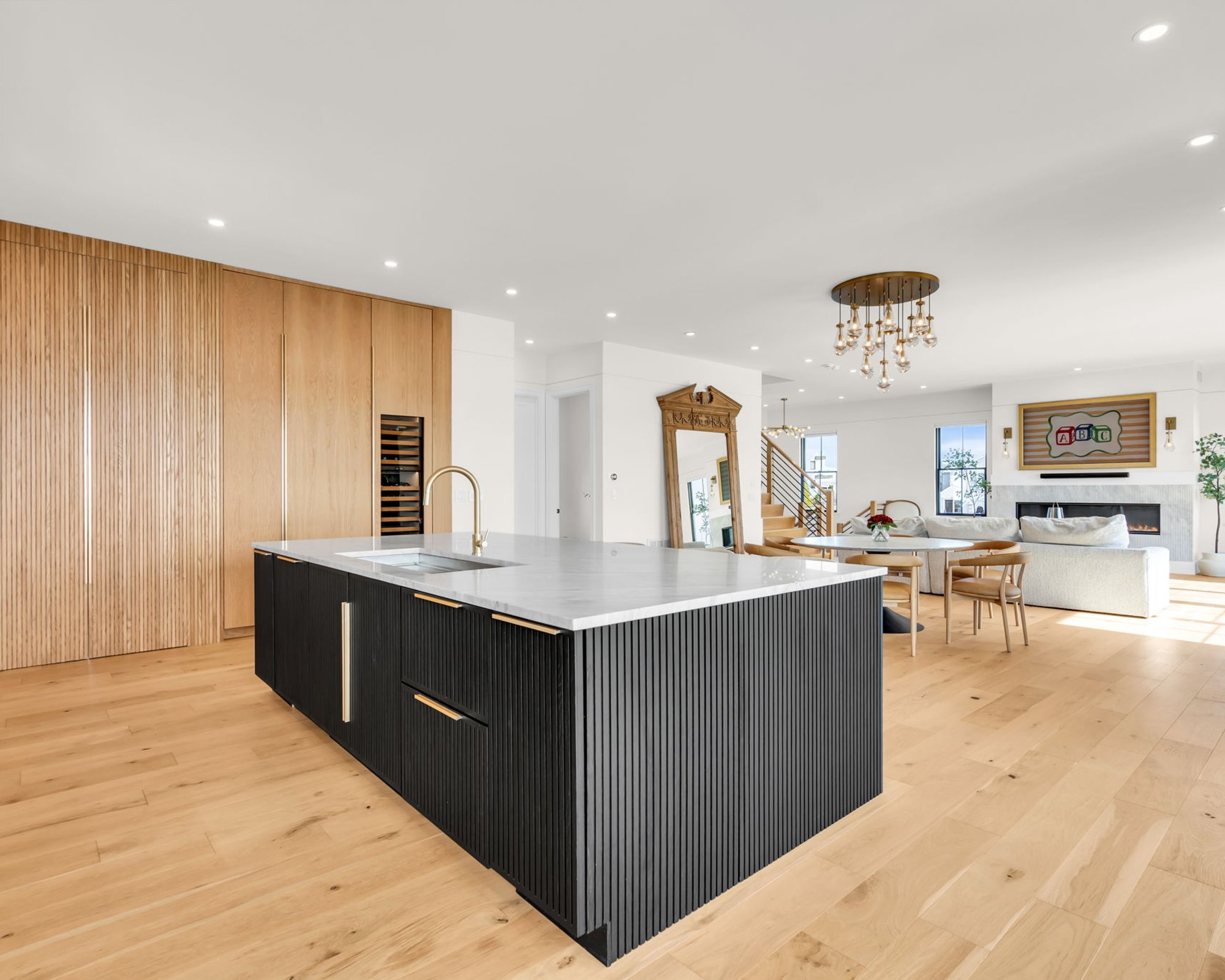  Exceptional Custom Built Waterfront Home - 物件實景