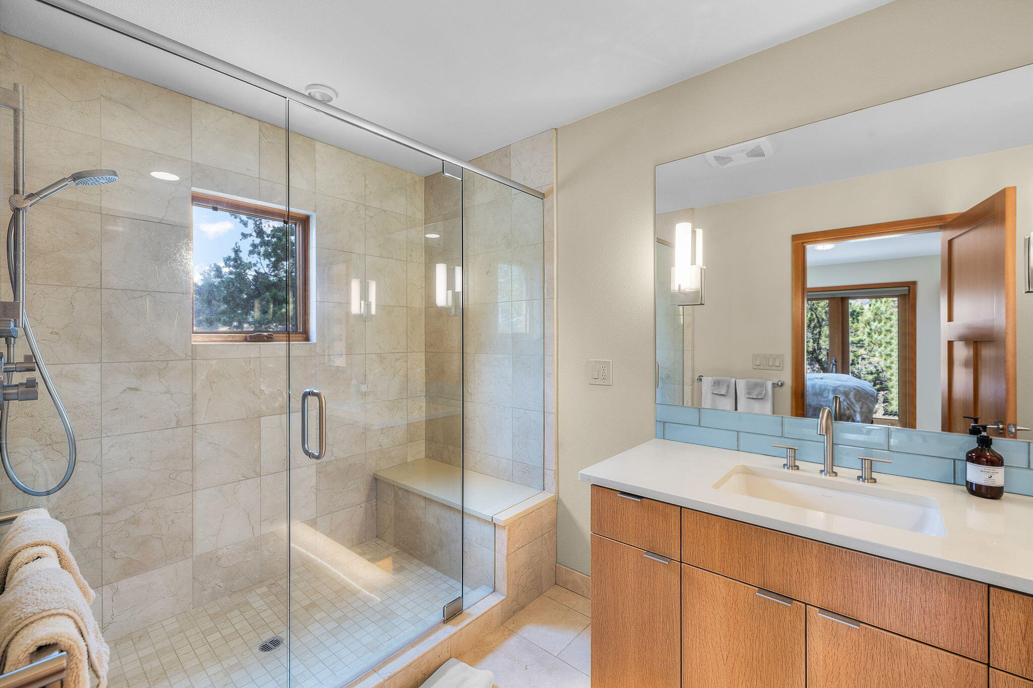9210 NE Smith Rock Loop, Terrebonne, Oregon, 97760, United States, 2 Bedrooms Bedrooms, ,3 BathroomsBathrooms,Residential,For Sale,9210 NE Smith Rock Loop,1591545