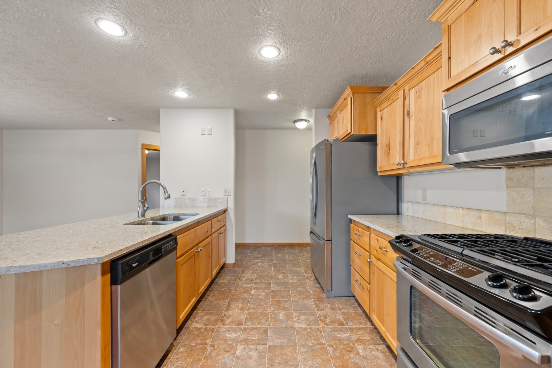  2330 NW 10th Street Redmond, OR 97756 - 物件實景