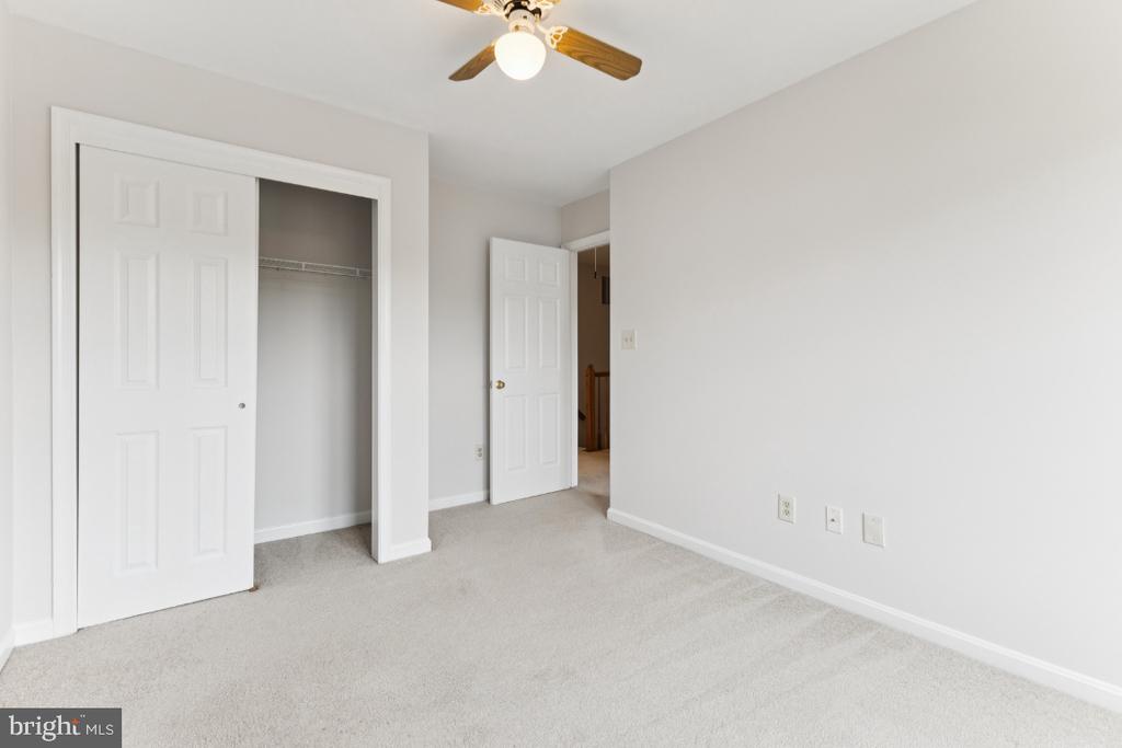 Centreville, Virginia, 20120, United States, 4 Bedrooms Bedrooms, ,4 BathroomsBathrooms,Residential,For Sale,1944825
