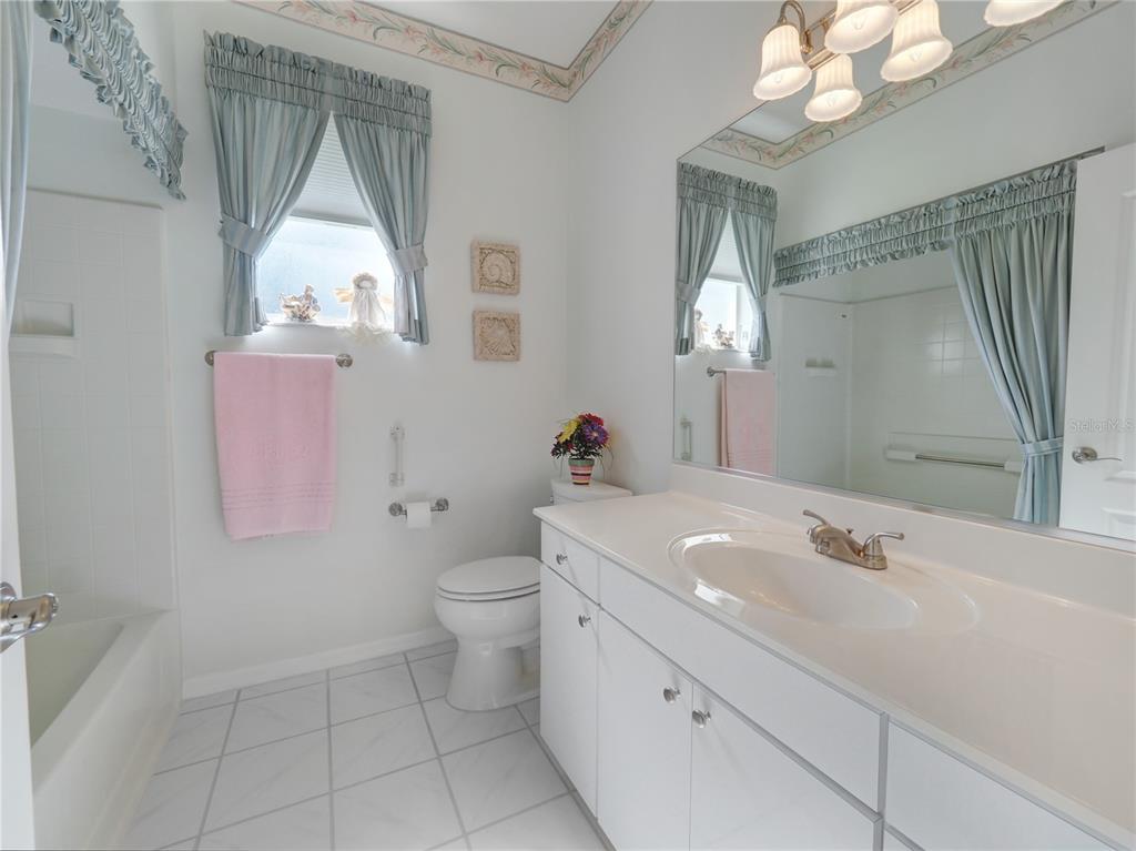 Nokomis, Florida, 34275, United States, 3 Bedrooms Bedrooms, ,2 BathroomsBathrooms,Residential,For Sale,1908460