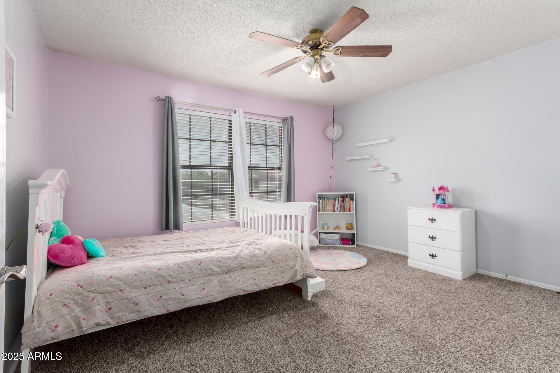 Glendale, Arizona, 85302, United States, 4 Bedrooms Bedrooms, ,4 BathroomsBathrooms,Residential,For Sale,1977849