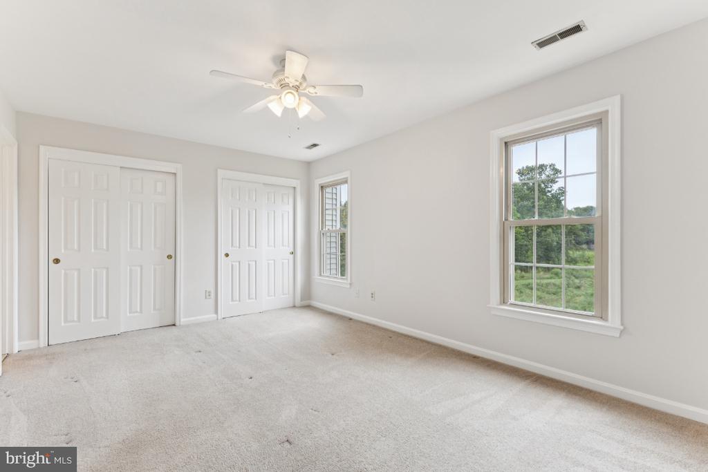 Centreville, Virginia, 20120, United States, 4 Bedrooms Bedrooms, ,4 BathroomsBathrooms,Residential,For Sale,1944825