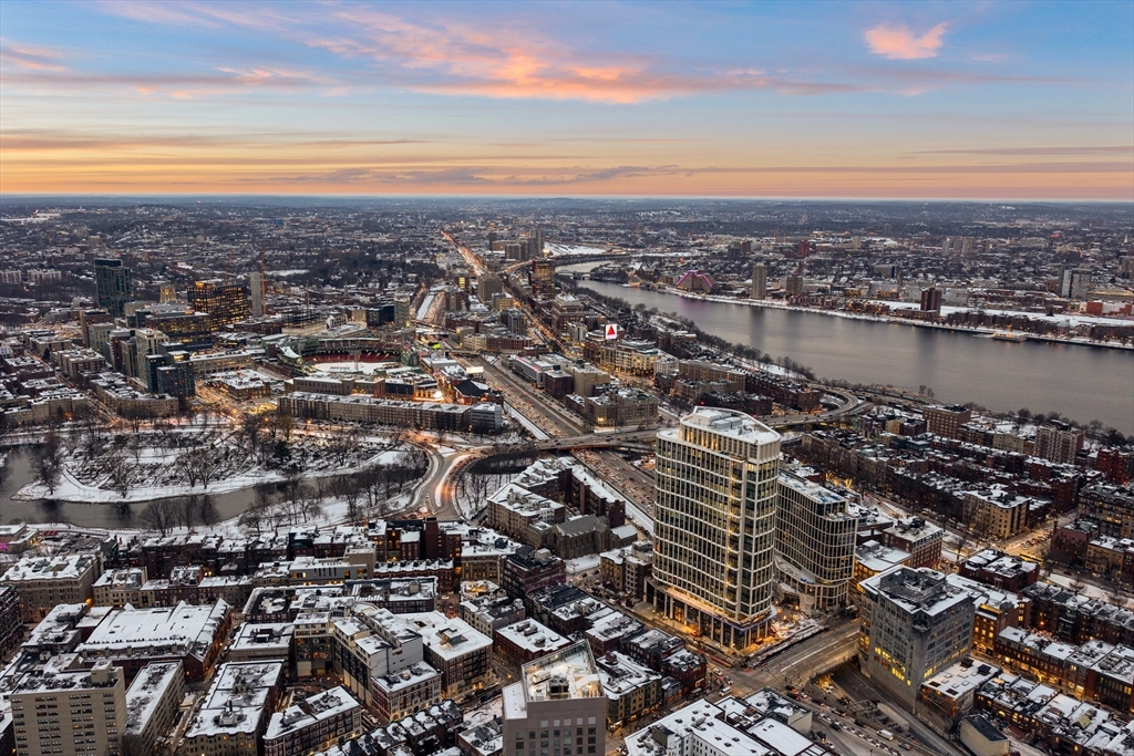 1 Dalton Unit 6103, Boston, Massachusetts, 02115, United States, 4 Bedrooms Bedrooms, ,6 BathroomsBathrooms,Residential,For Sale,1 Dalton Unit 6103,1472868