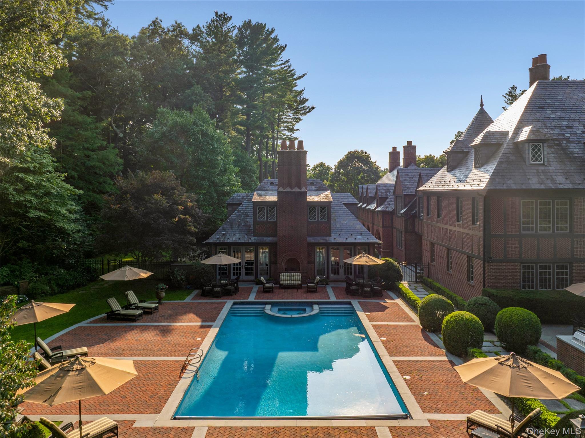  39 Chestnut Hill Drive, Upper Brookville, NY, 11771 - 物件實景
