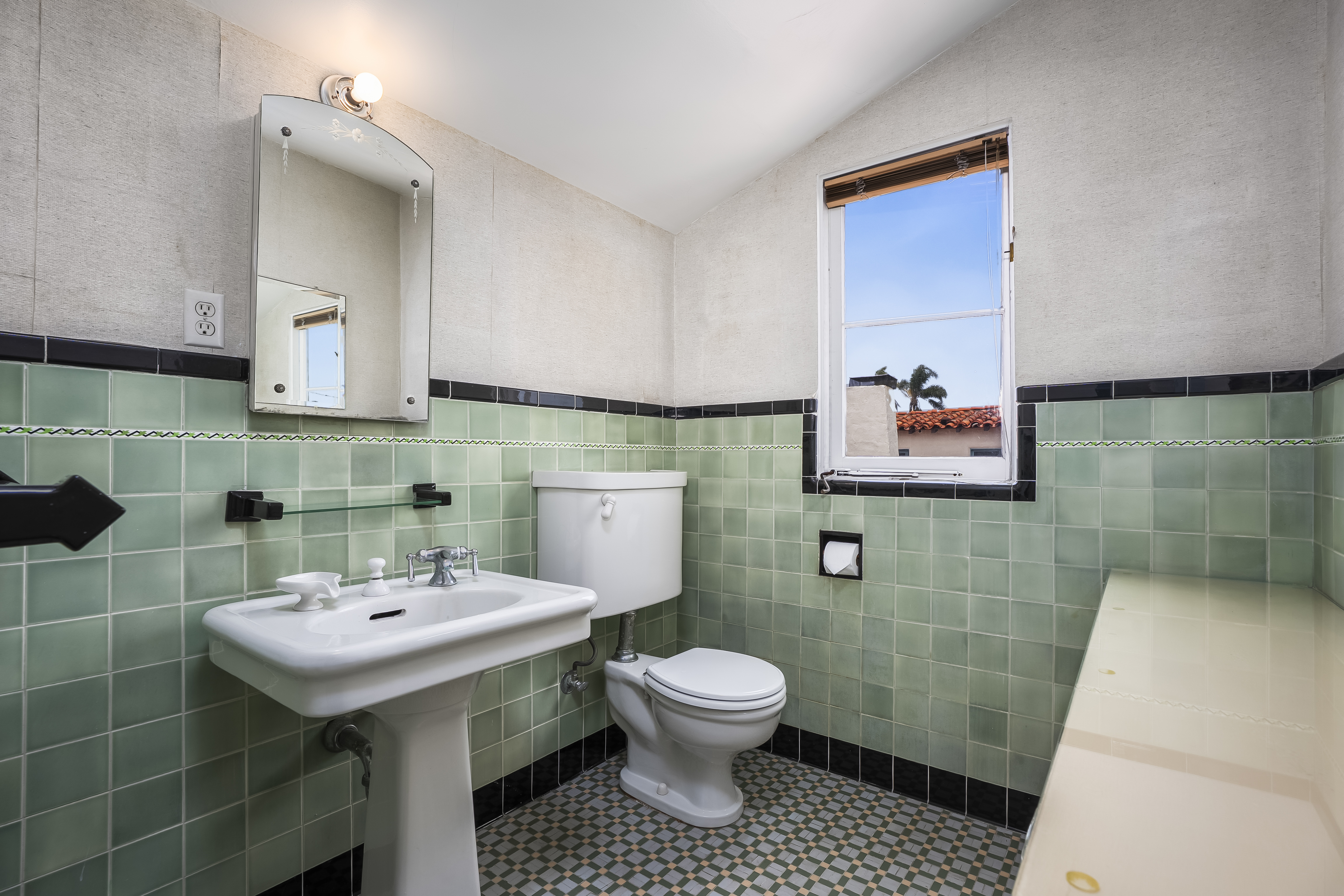  3702 Lotus Drive, San Diego, CA 92106 - 物件實景