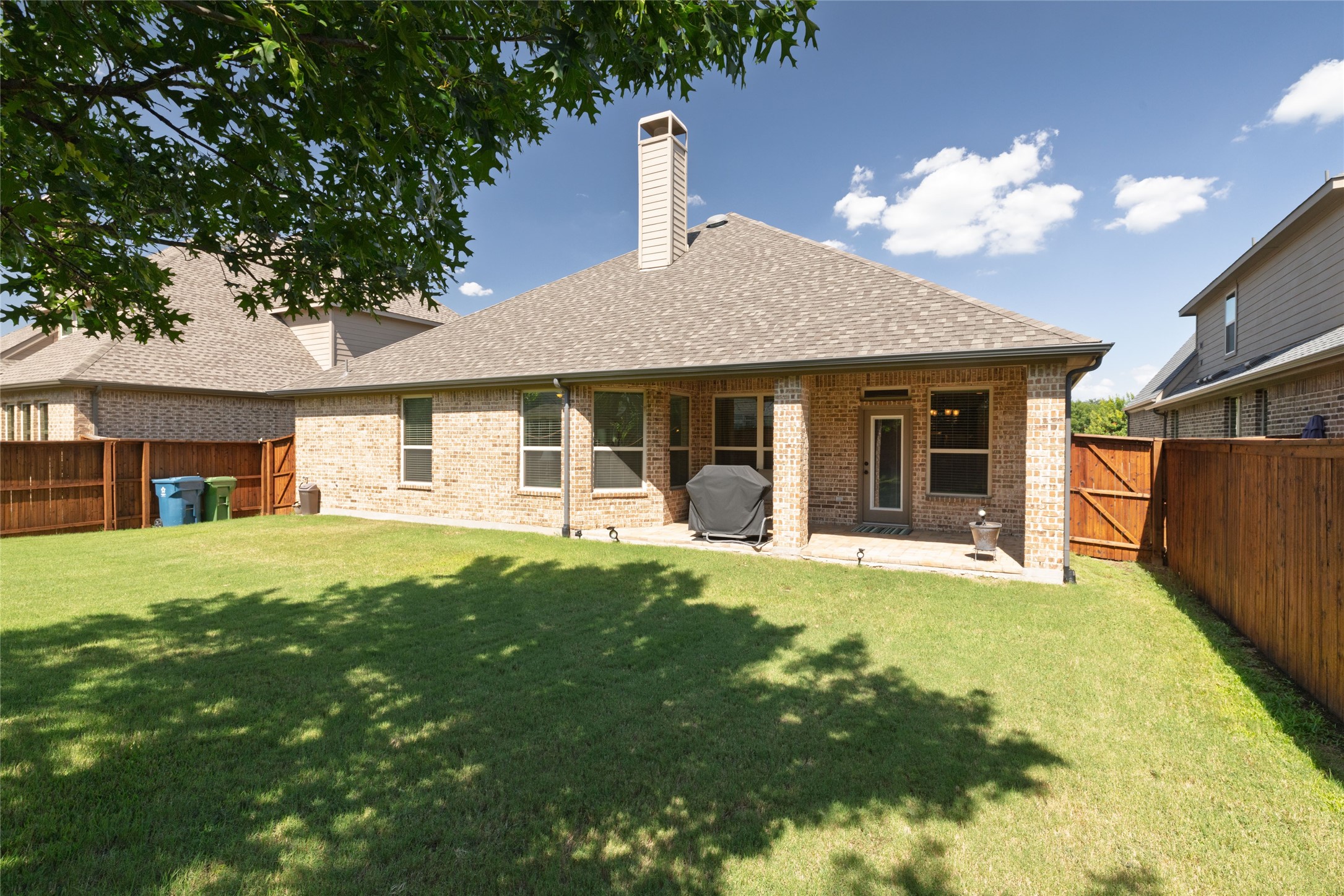 Lantana, Texas, 76226, United States, 3 Bedrooms Bedrooms, ,4 BathroomsBathrooms,Residential,For Sale,1902225