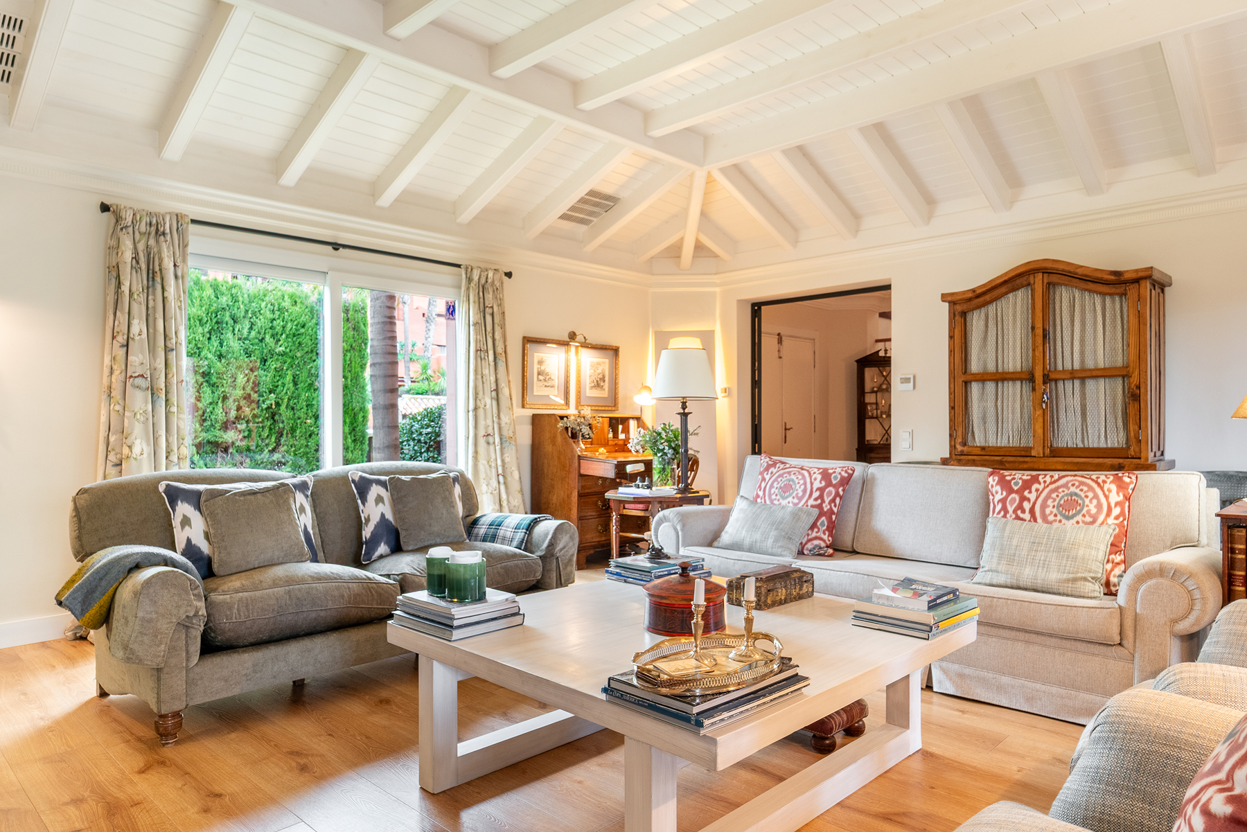  Charming Andalusian-style villa in Altos de Puente Romano, Golden Mile - 物件實景