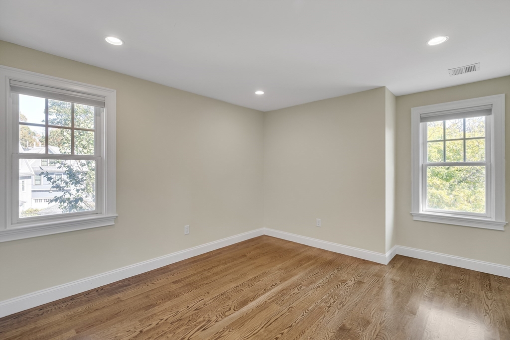 Brookline, Massachusetts, 02445, United States, 10 Bedrooms Bedrooms, ,4 BathroomsBathrooms,Residential,For Sale,1911377
