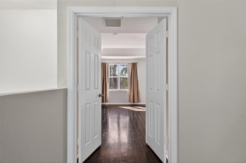 Weston, Florida, 33332, United States, 5 Bedrooms Bedrooms, ,4 BathroomsBathrooms,Residential,For Sale,2003132