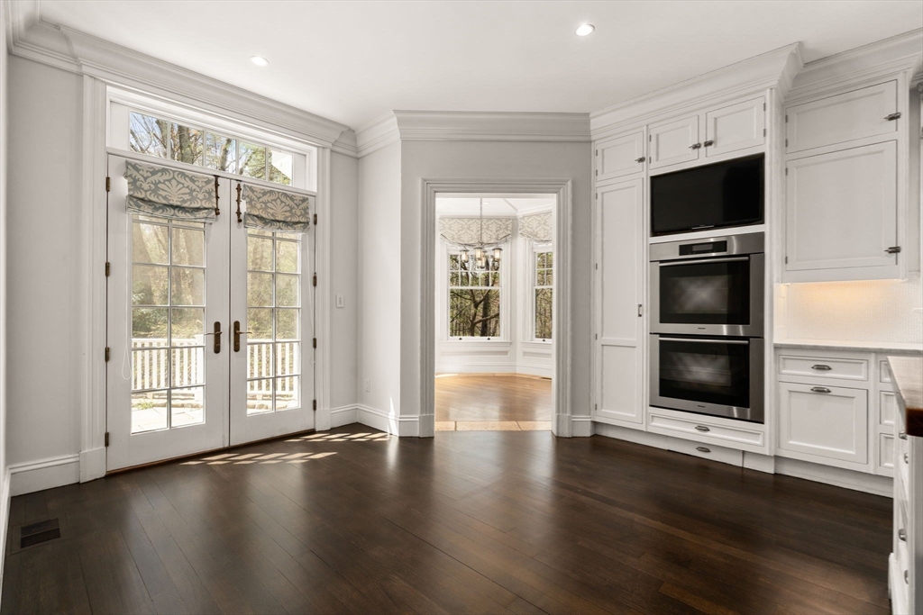 Wellesley, Massachusetts, 02482, United States, 6 Bedrooms Bedrooms, ,10 BathroomsBathrooms,Residential,For Sale,1794537