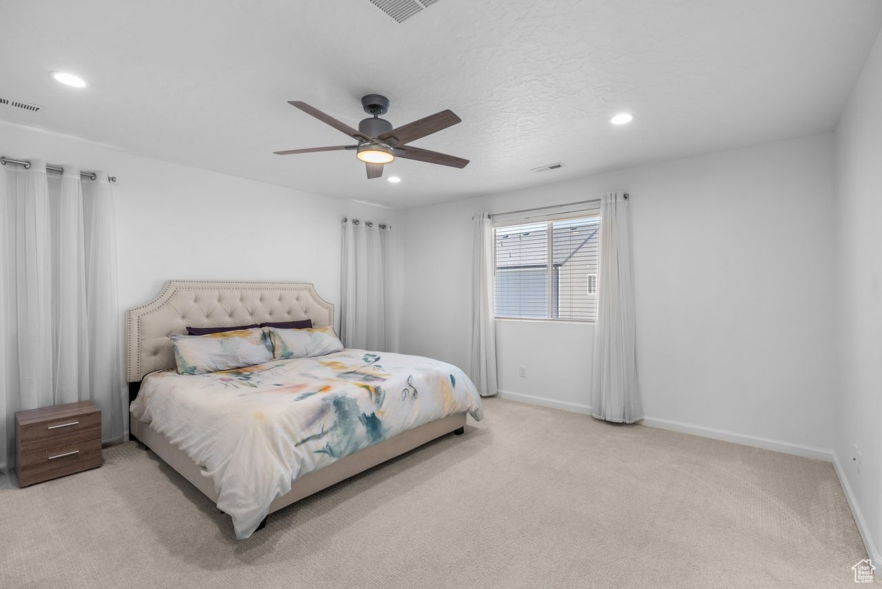 Saratoga Springs, Utah, 84045, United States, 4 Bedrooms Bedrooms, ,3 BathroomsBathrooms,Residential,For Sale,1927237