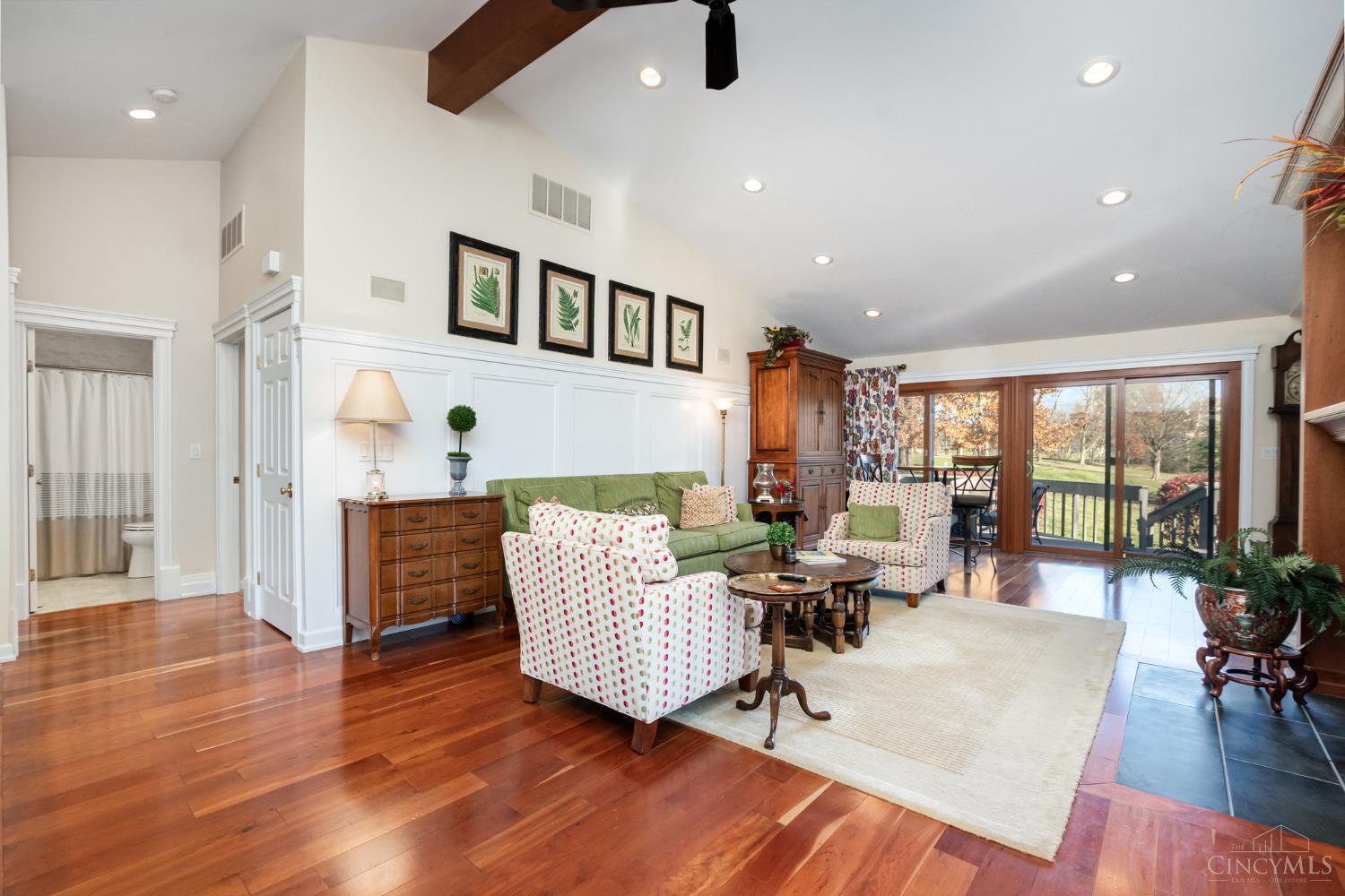 Blue Ash, Ohio, 45241, United States, 3 Bedrooms Bedrooms, ,3 BathroomsBathrooms,Residential,For Sale,2003391