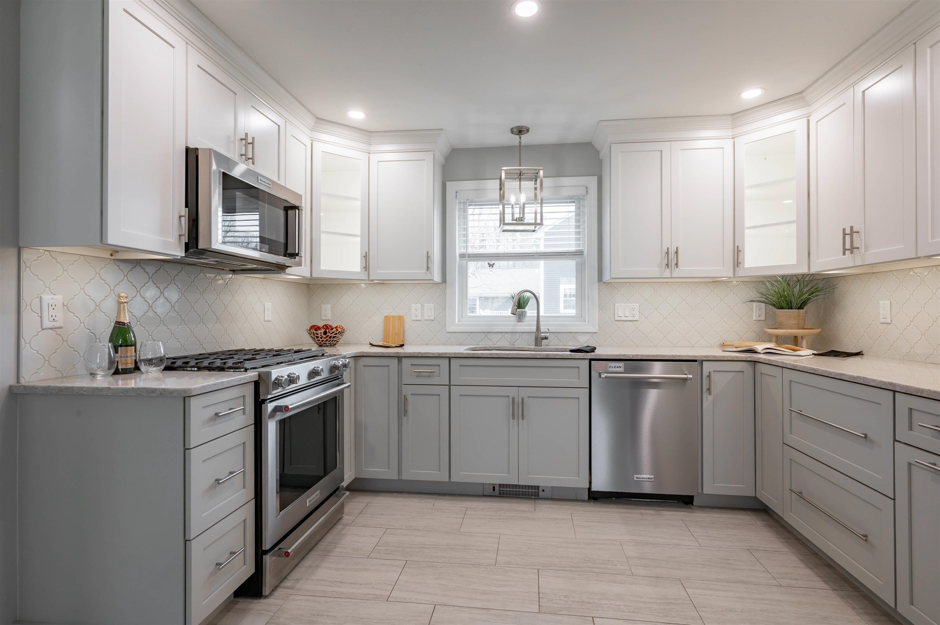 Hooksett, New Hampshire, 03106, United States, 3 Bedrooms Bedrooms, ,1 BathroomBathrooms,Residential,For Sale,2002155