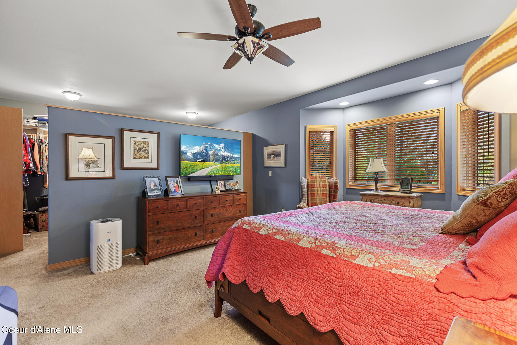 Hayden Lake, Idaho, 83835, United States, 4 Bedrooms Bedrooms, ,3 BathroomsBathrooms,Residential,For Sale,2007766