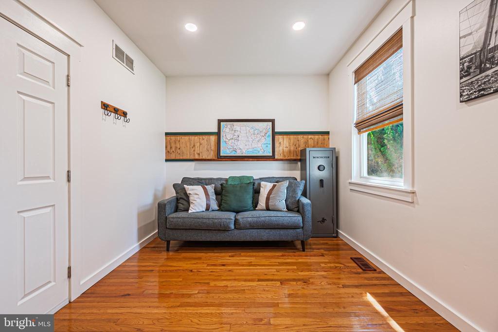 Egg Harbor Township, New Jersey, 08234, United States, 4 Bedrooms Bedrooms, ,3 BathroomsBathrooms,Residential,For Sale,1975981