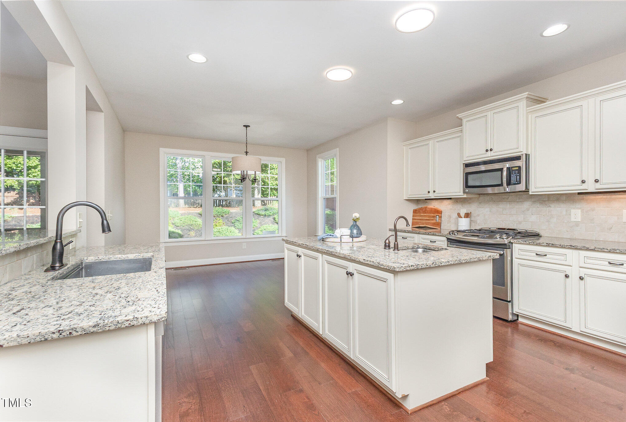Apex, North Carolina, 27539, United States, 4 Bedrooms Bedrooms, ,4 BathroomsBathrooms,Residential,For Sale,1924371