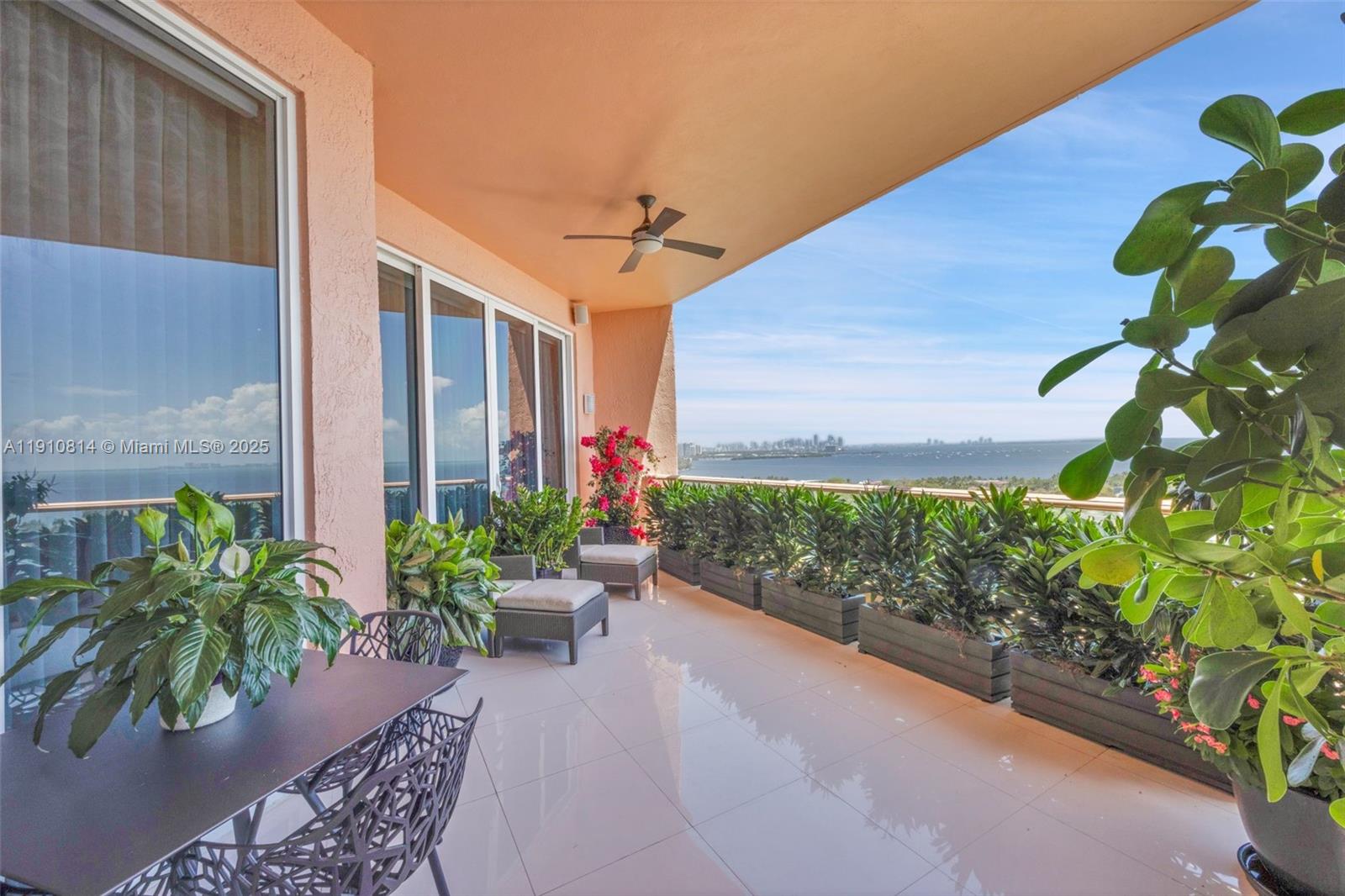 Coral Gables, Florida, 33133, United States, 3 Bedrooms Bedrooms, ,4 BathroomsBathrooms,Residential,For Sale,1989420