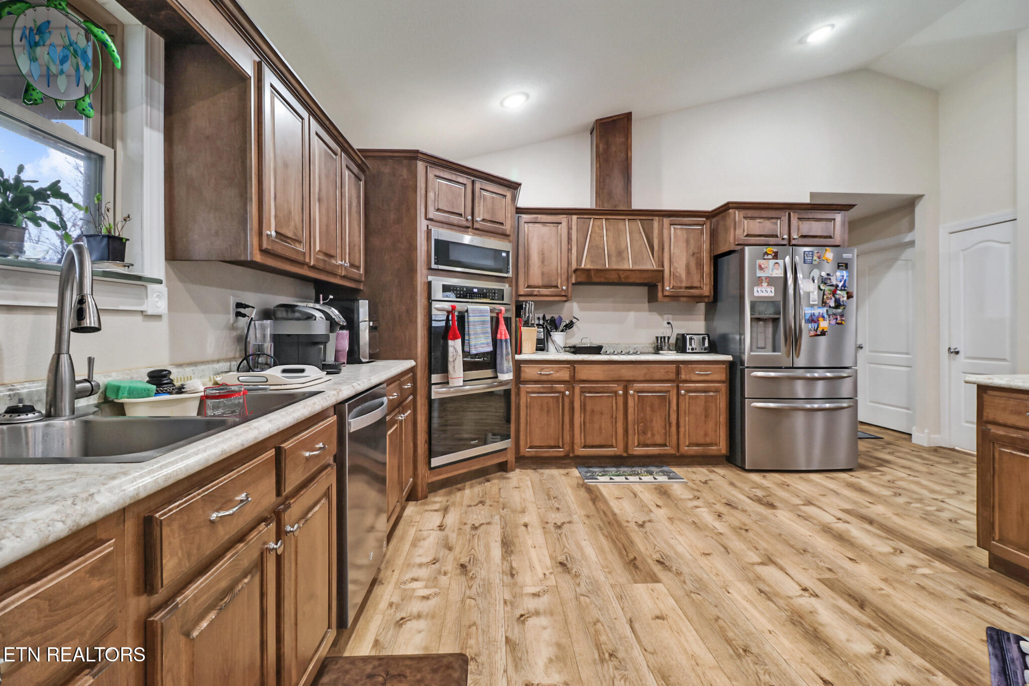 Jamestown, Tennessee, 38556, United States, 4 Bedrooms Bedrooms, ,3 BathroomsBathrooms,Residential,For Sale,2017691