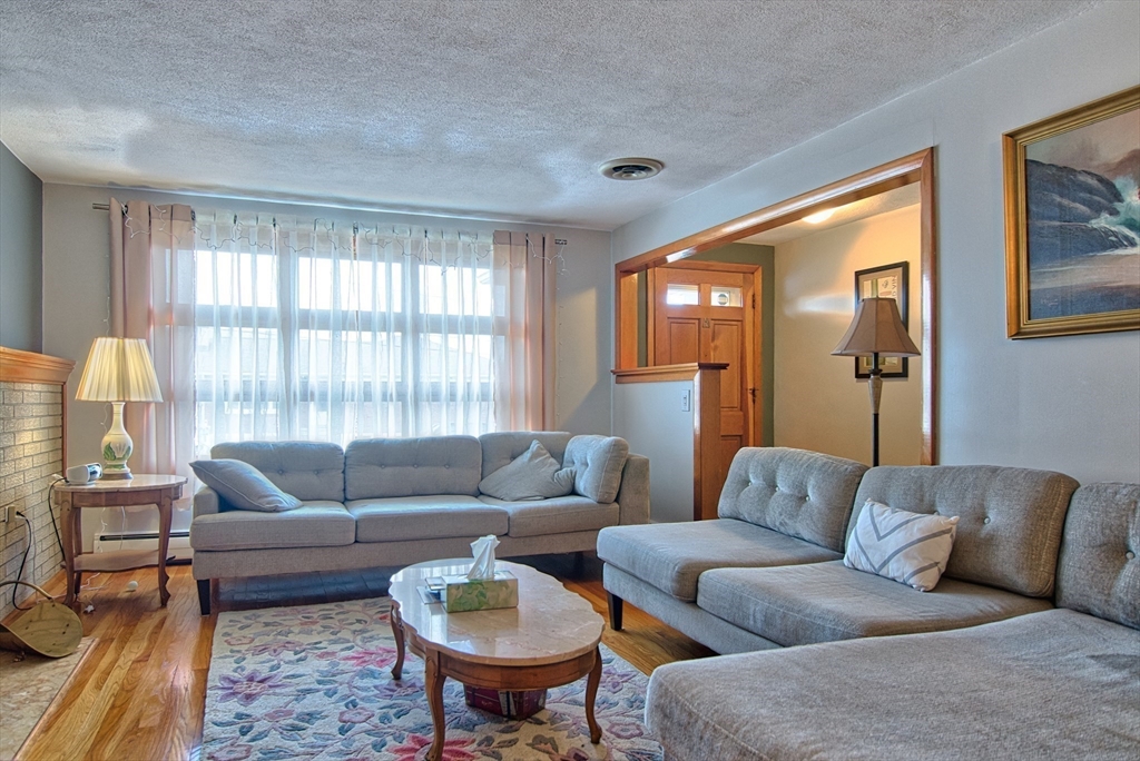 Revere, Massachusetts, 02151, United States, 4 Bedrooms Bedrooms, ,4 BathroomsBathrooms,Residential,For Sale,1935883