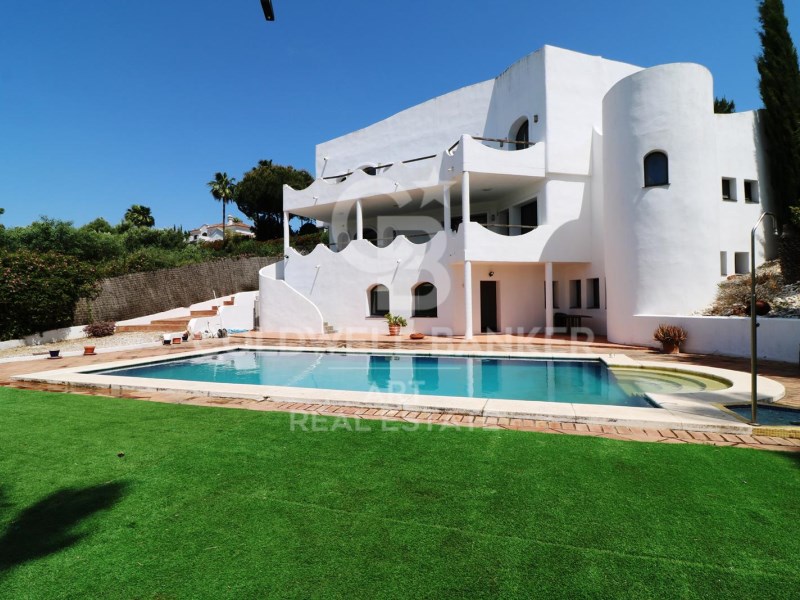 Sotogrande, Andalusia, ES, 6 Bedrooms Bedrooms, ,4 BathroomsBathrooms,Residential,For Sale,1837398
