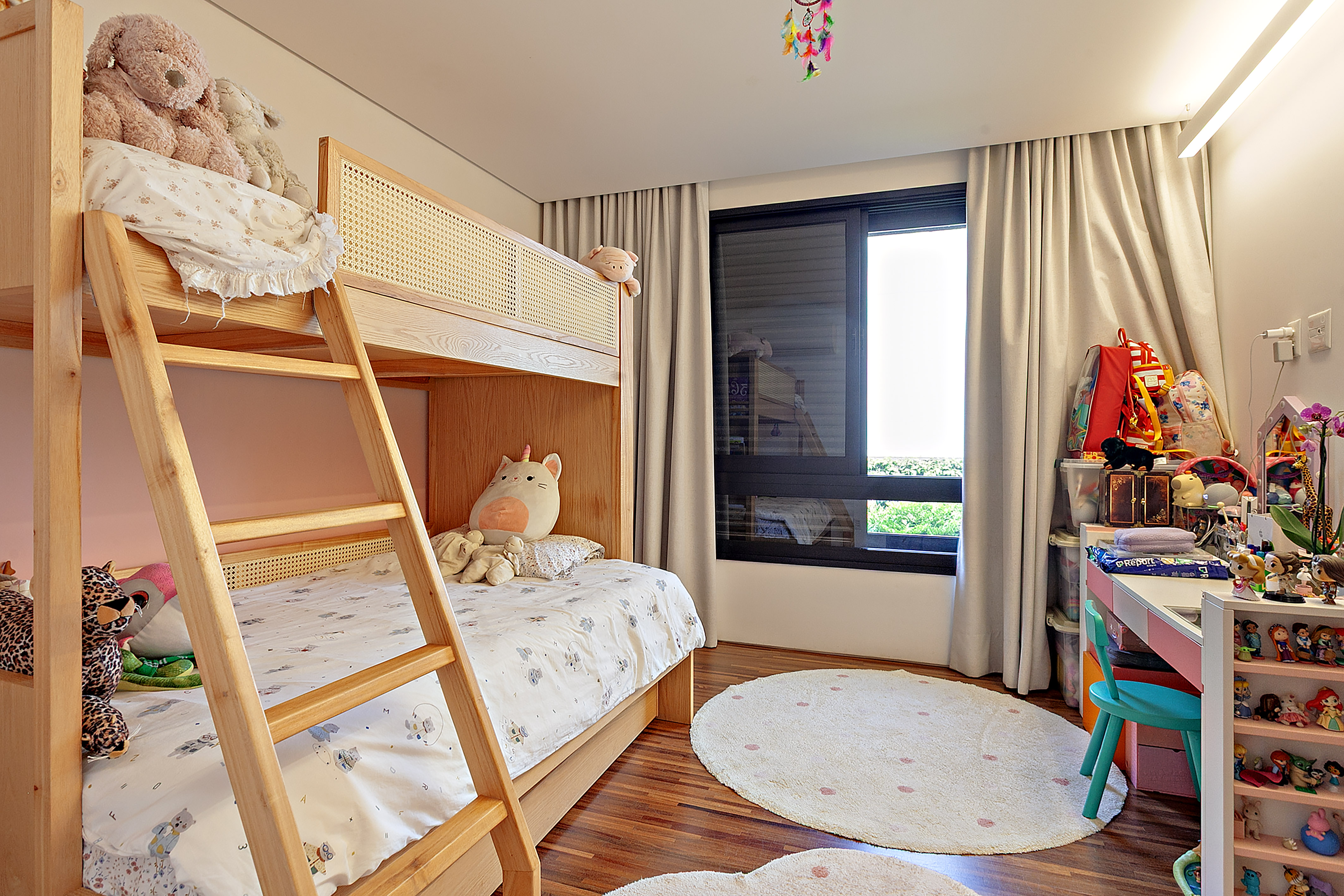  Contemporary residence in a private condominium with pool and integrated living - 物件實景