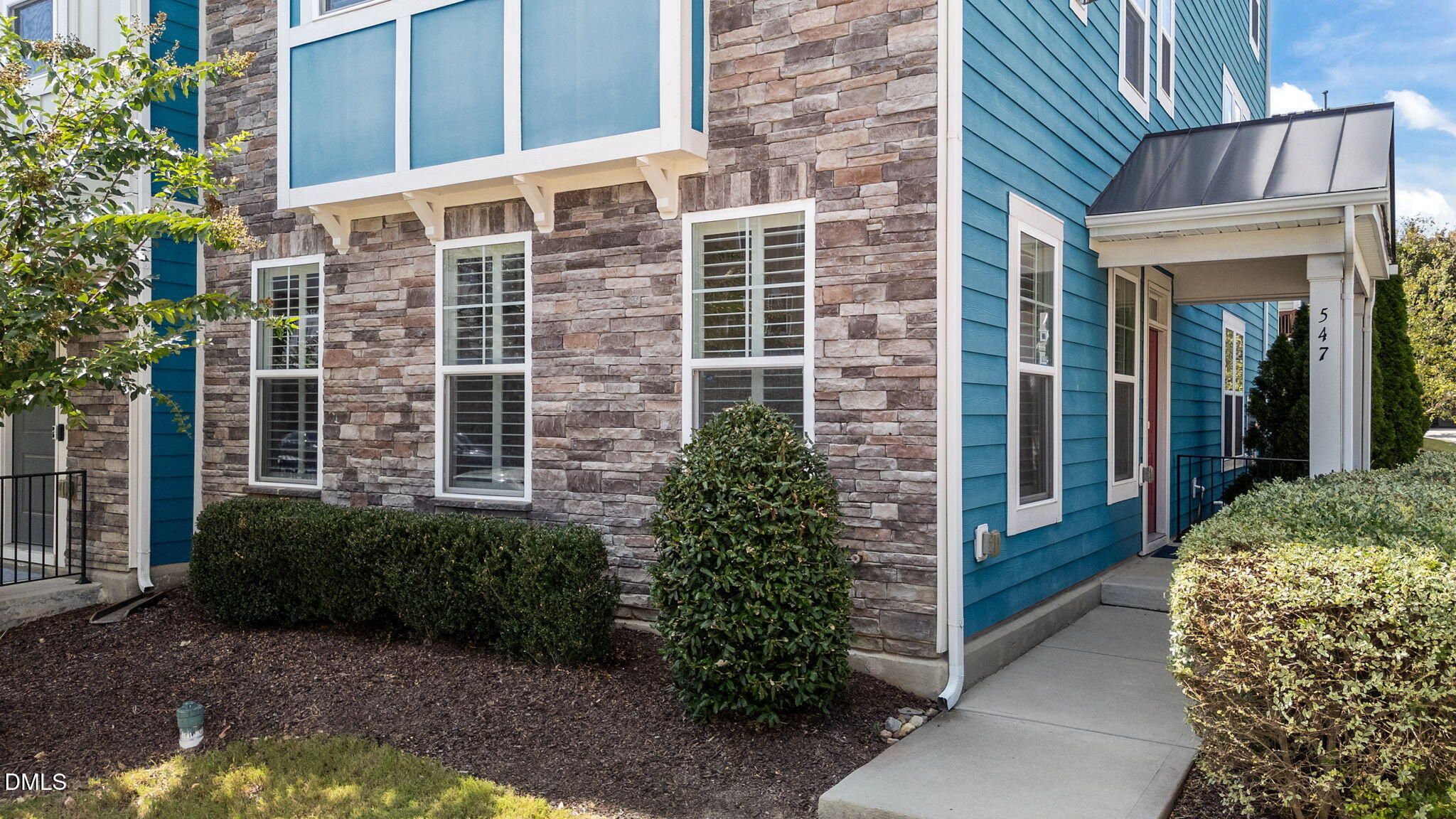 Apex, North Carolina, 27502, United States, 4 Bedrooms Bedrooms, ,4 BathroomsBathrooms,Residential,For Sale,1956835