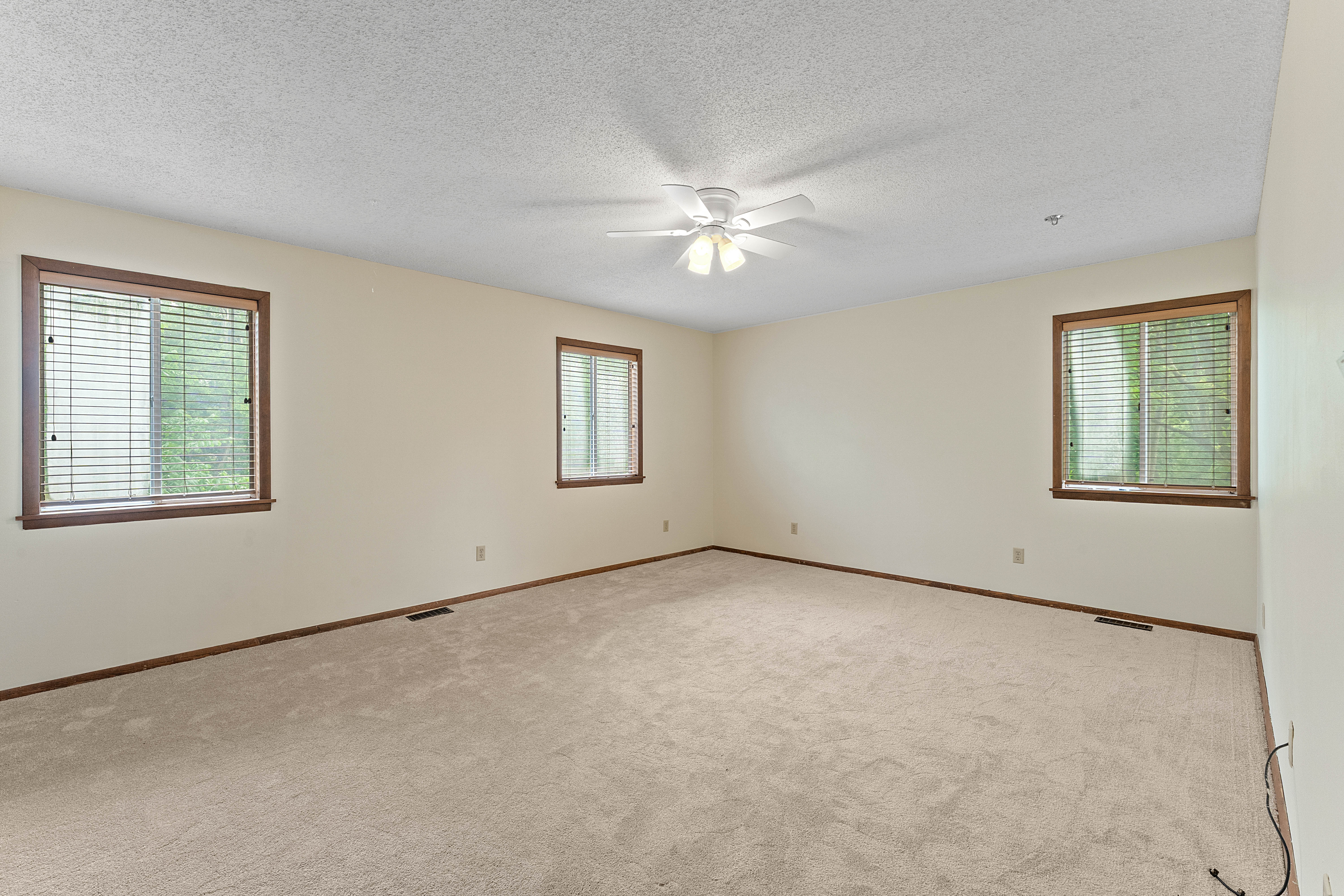 Bentonville, Arkansas, 72712, United States, 3 Bedrooms Bedrooms, ,2 BathroomsBathrooms,Residential,For Sale,1846586