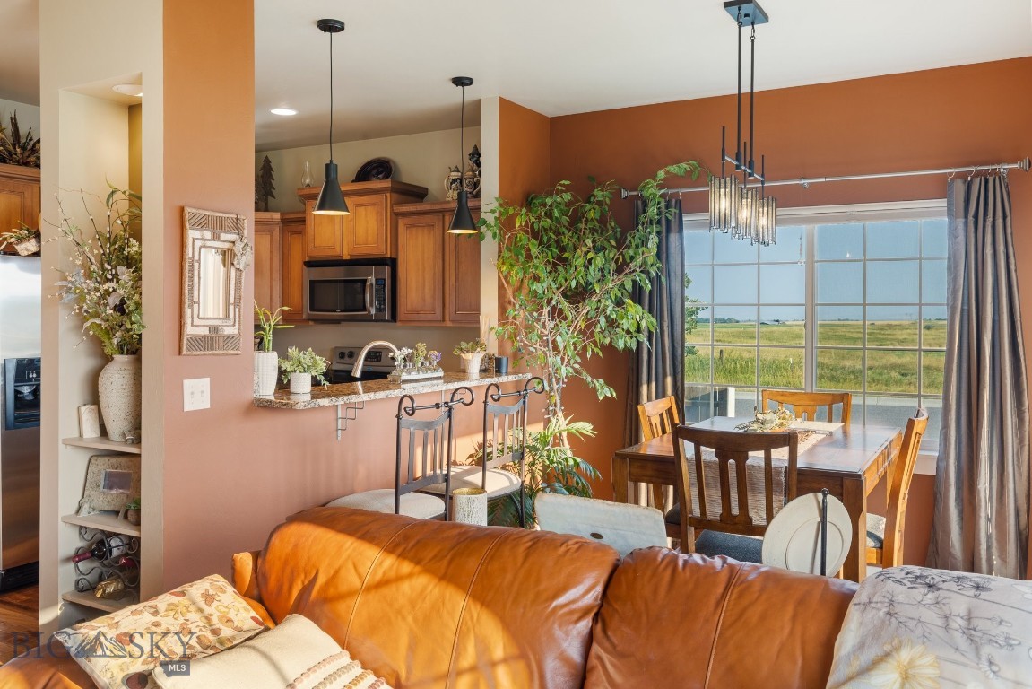 Bozeman, Montana, 59718, United States, 3 Bedrooms Bedrooms, ,3 BathroomsBathrooms,Residential,For Sale,1939094