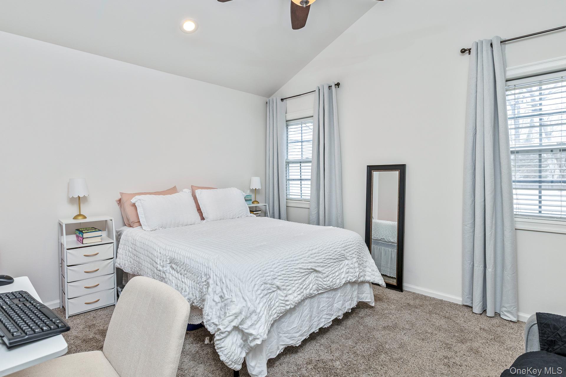  7 Possum Path, Coram, NY, 11727 - 物件實景