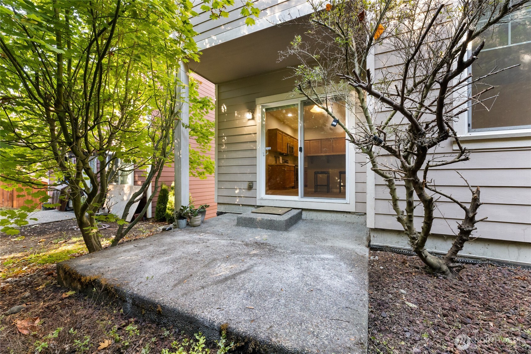 Auburn, Washington, 98092, United States, 4 Bedrooms Bedrooms, ,4 BathroomsBathrooms,Residential,For Sale,1977143